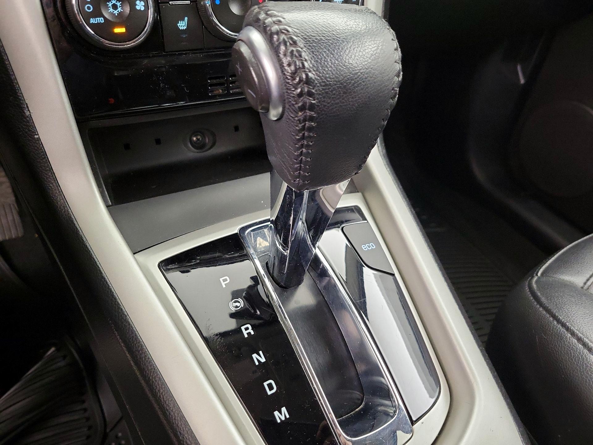 Thumbnail: 2015 Chevrolet Captiva Sport - 16