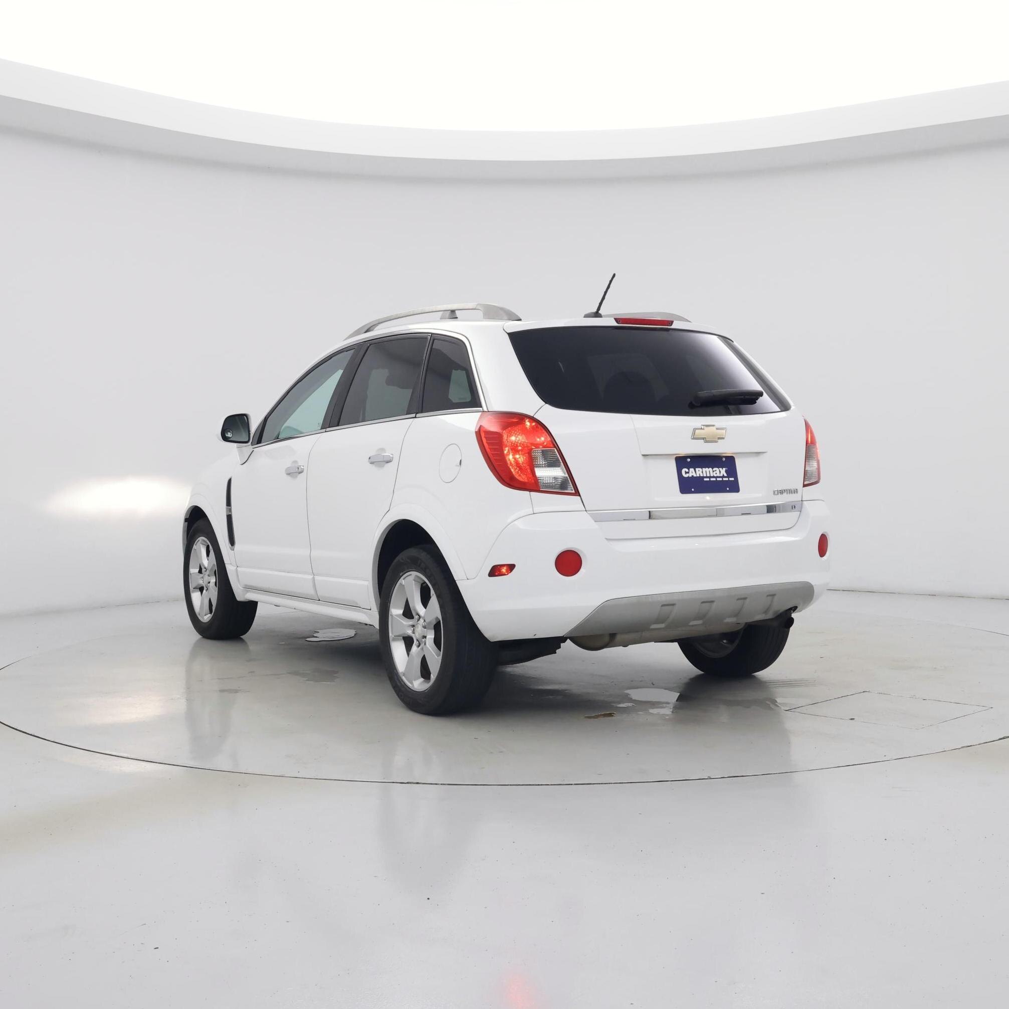 Thumbnail: 2015 Chevrolet Captiva Sport - 2