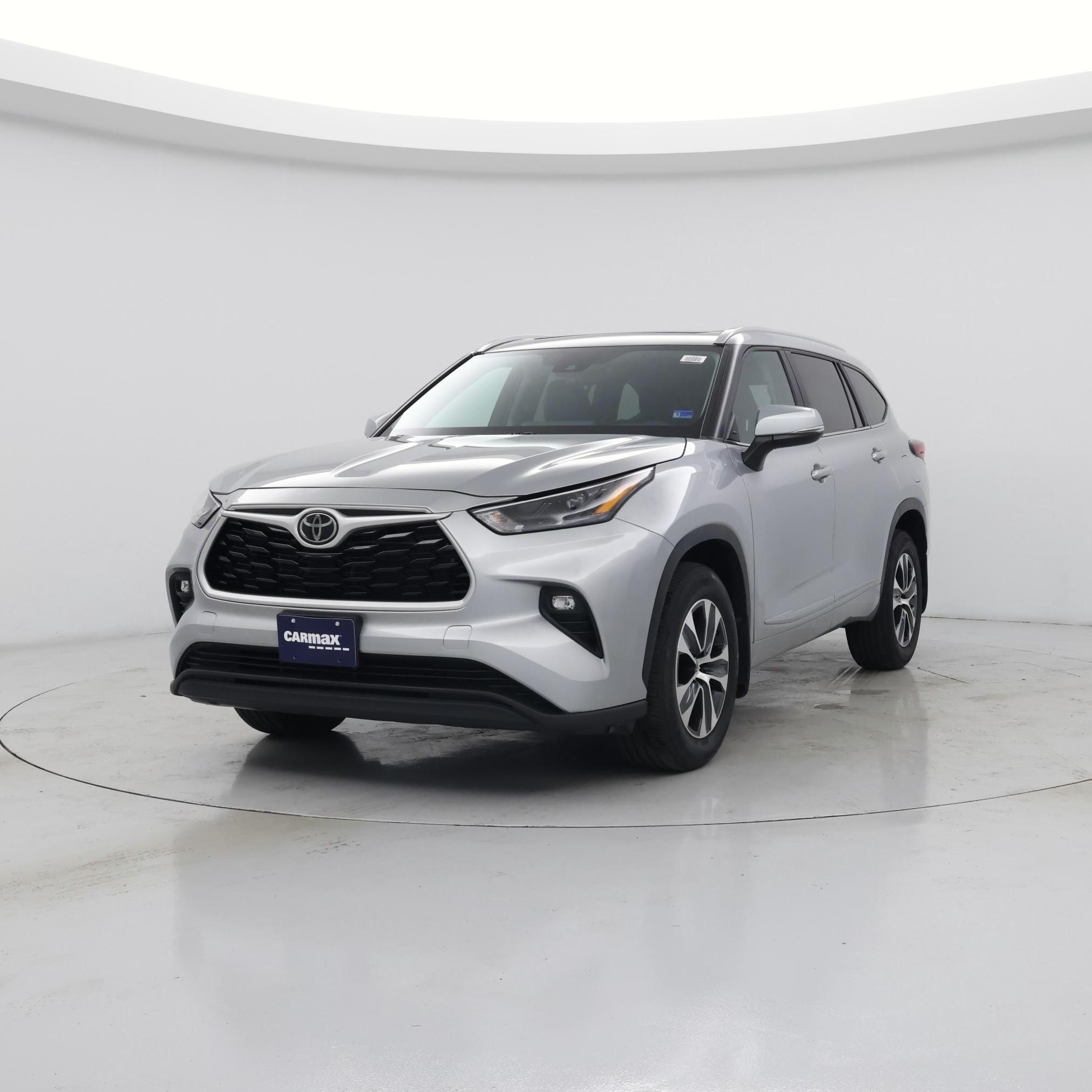 Thumbnail: 2023 Toyota Highlander - 4