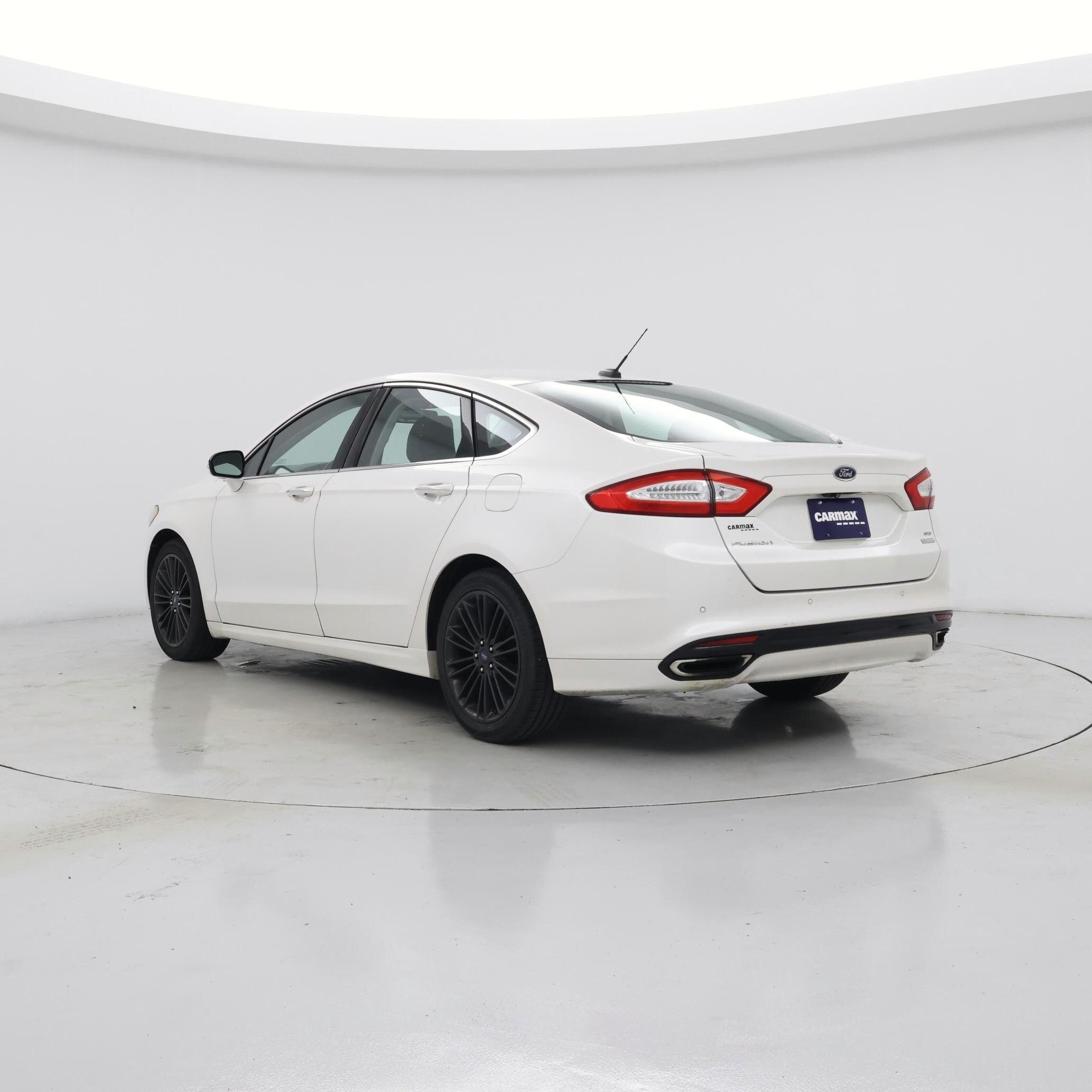 Thumbnail: 2016 Ford Fusion - 2