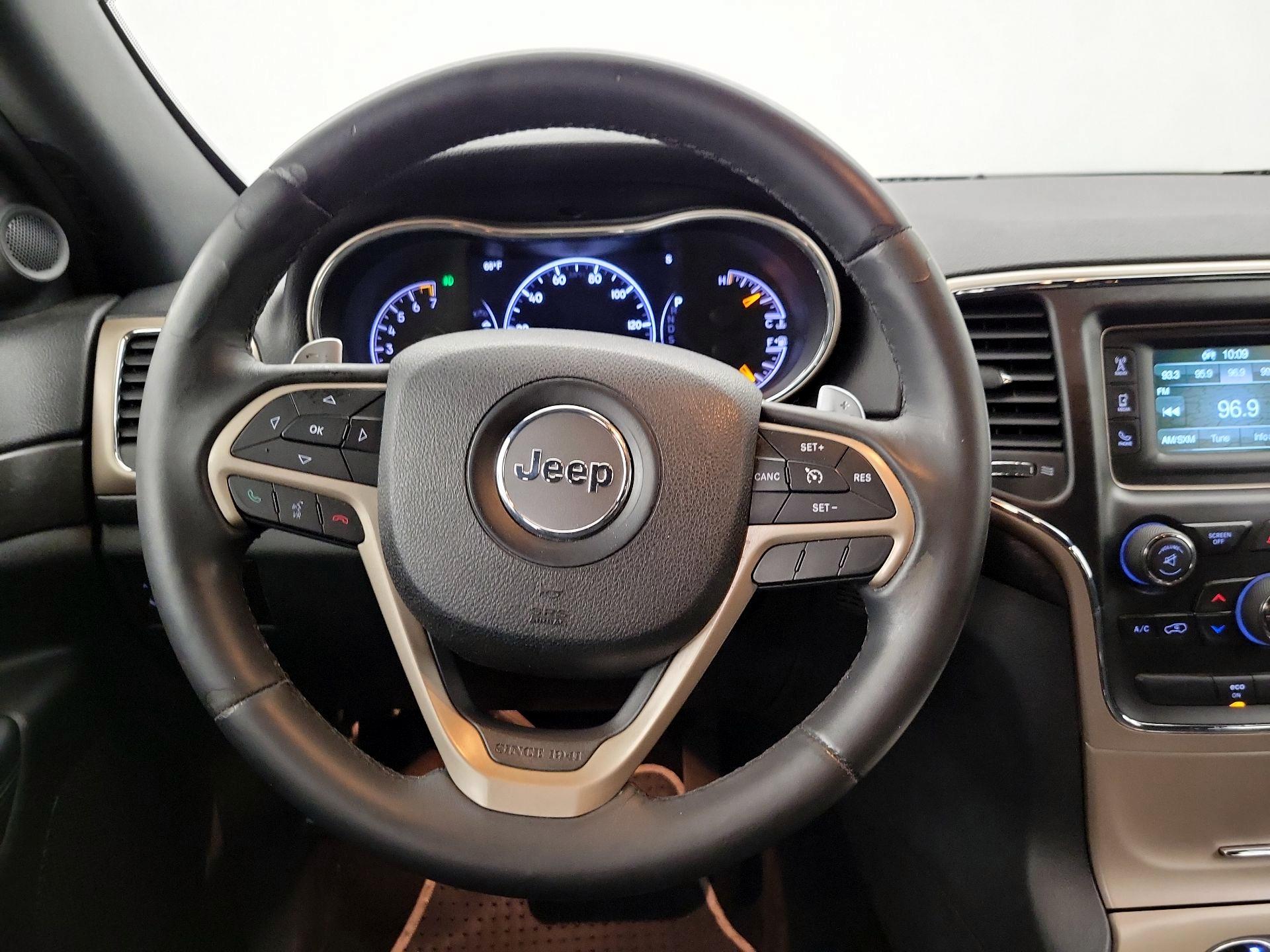 Thumbnail: 2015 Jeep Grand Cherokee - 10