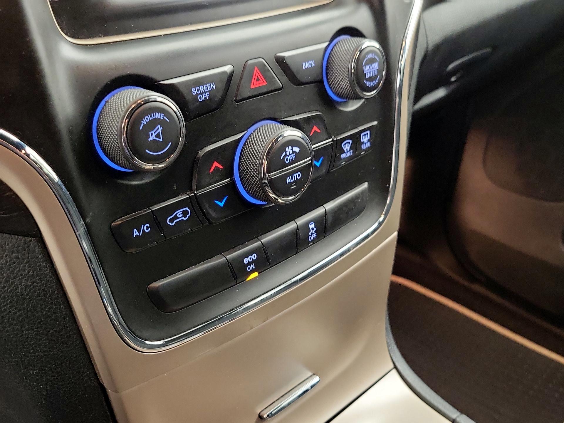 Thumbnail: 2015 Jeep Grand Cherokee - 15