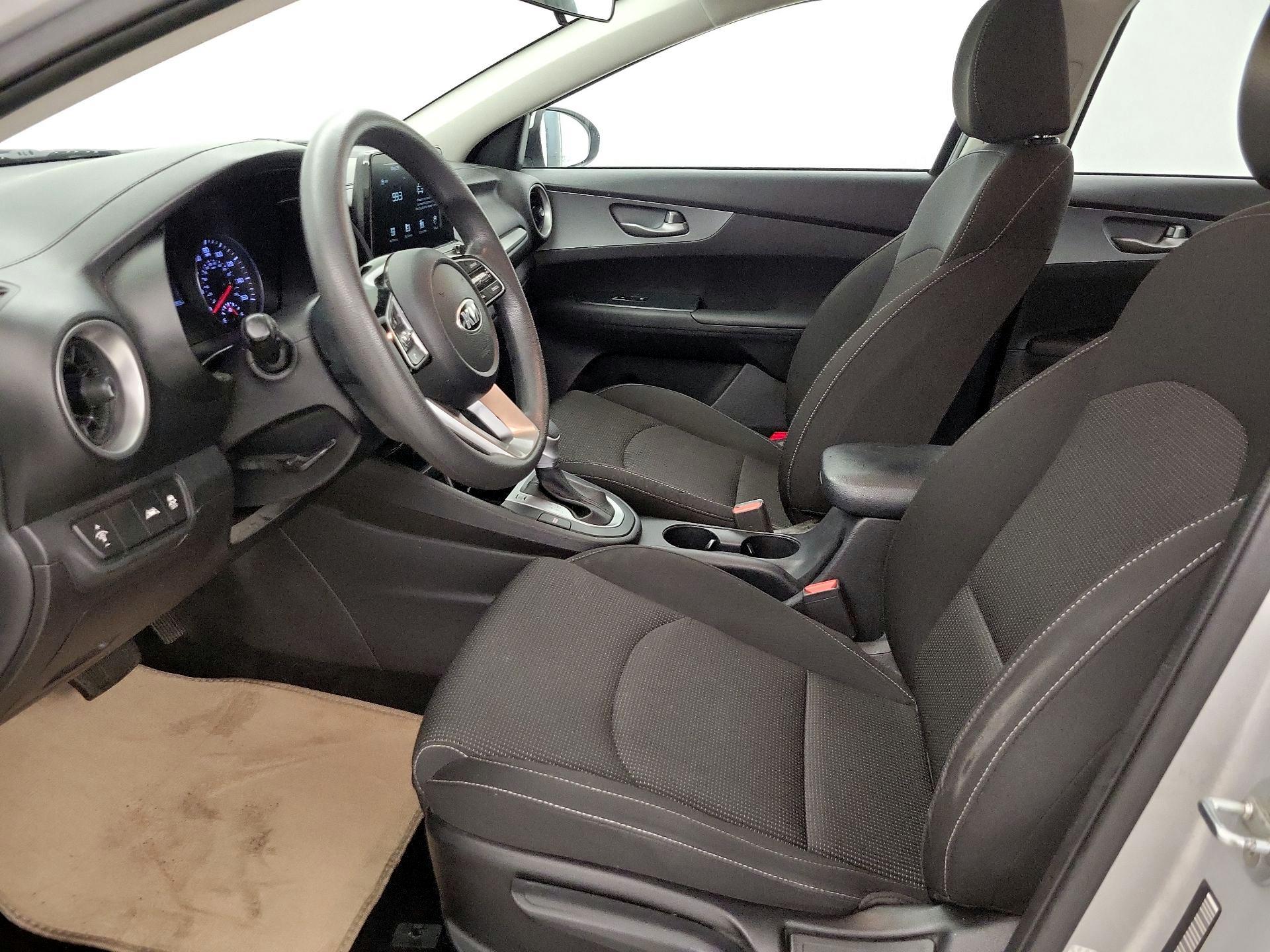 Thumbnail: 2021 Kia Forte - 11