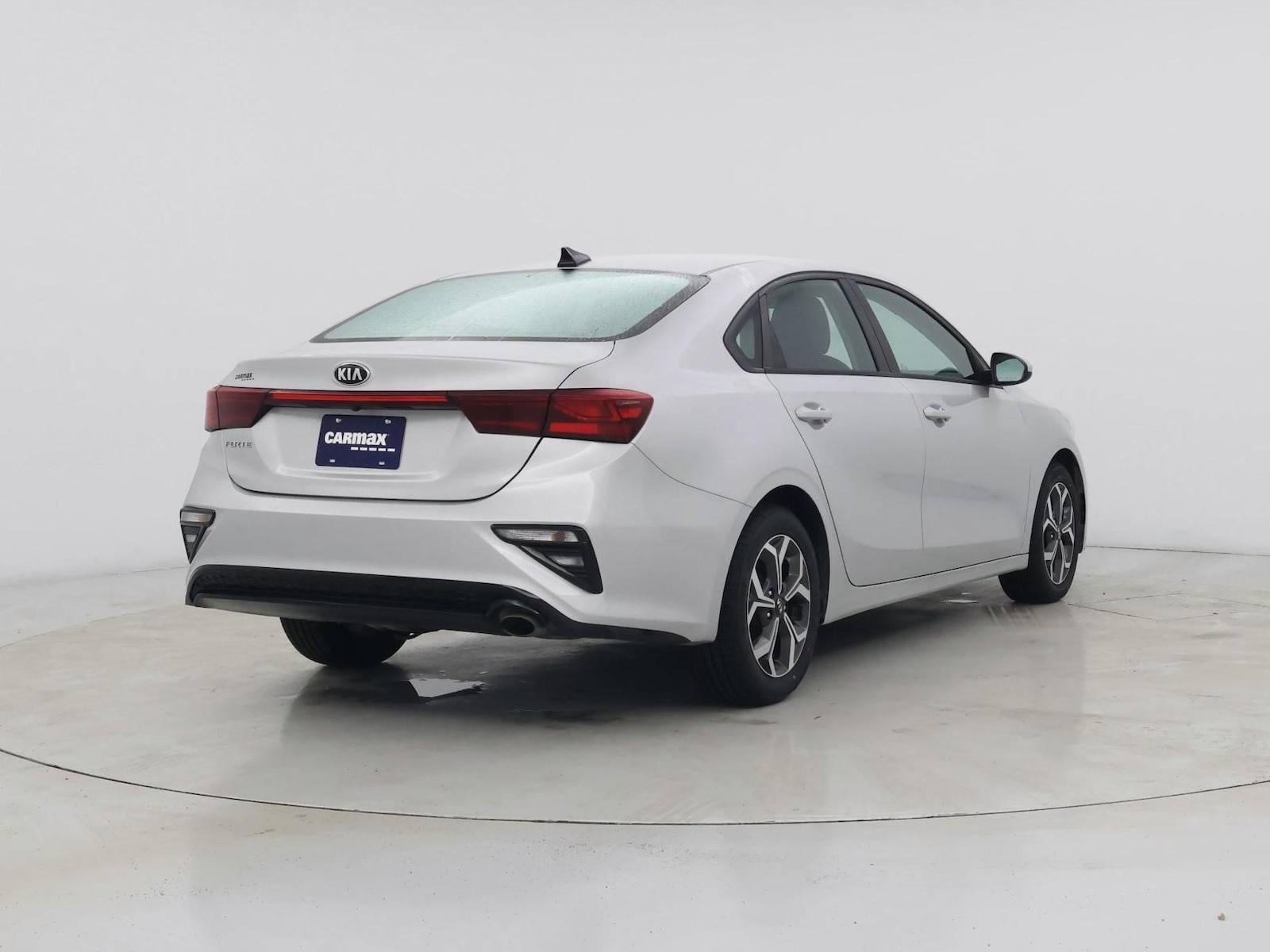 2021 Kia Forte LXS - Photo 9