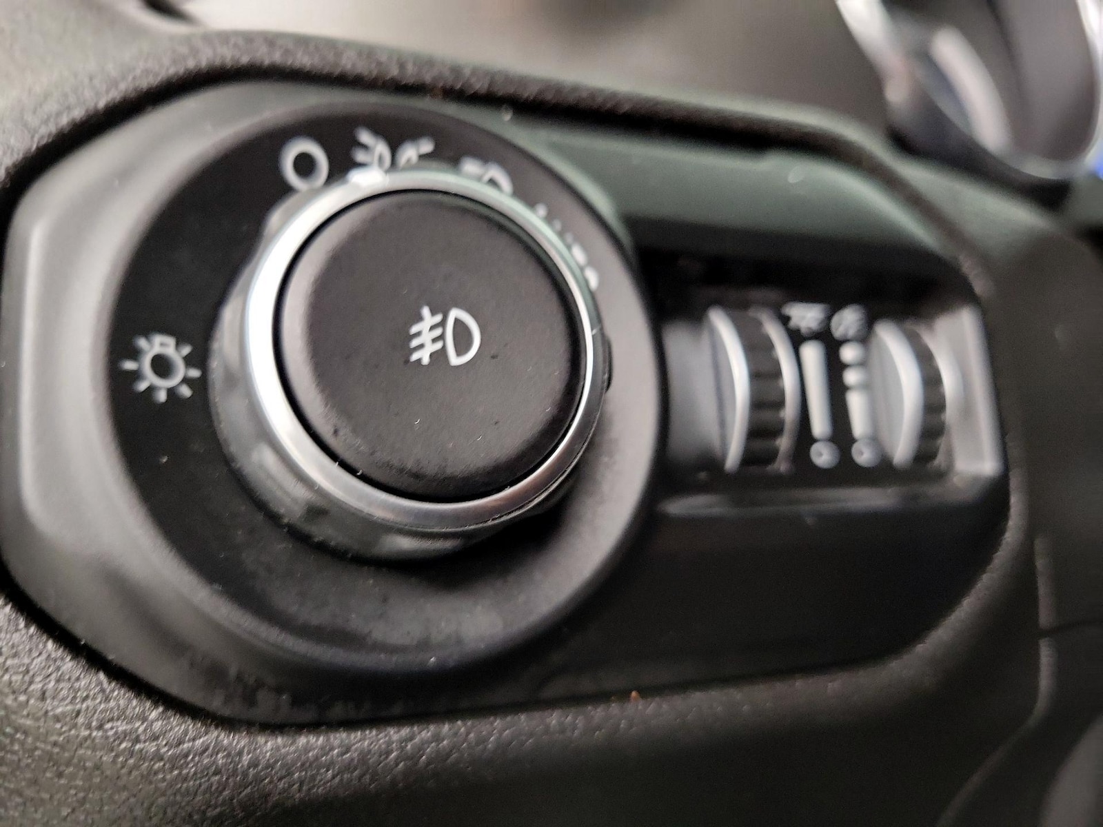 2020 Jeep Wrangler Unlimited Sahara - Photo 14