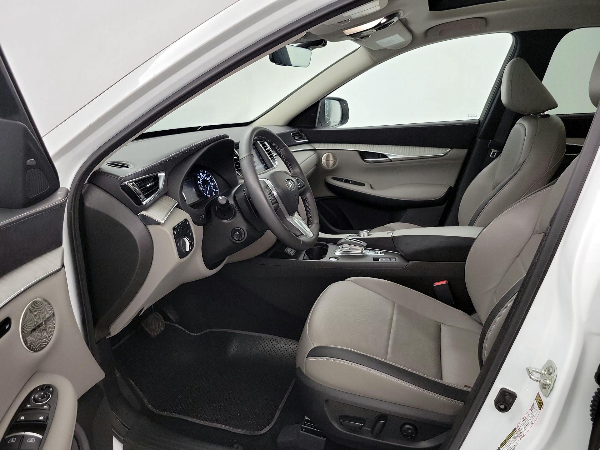 Thumbnail: 2023 INFINITI QX50 - 11