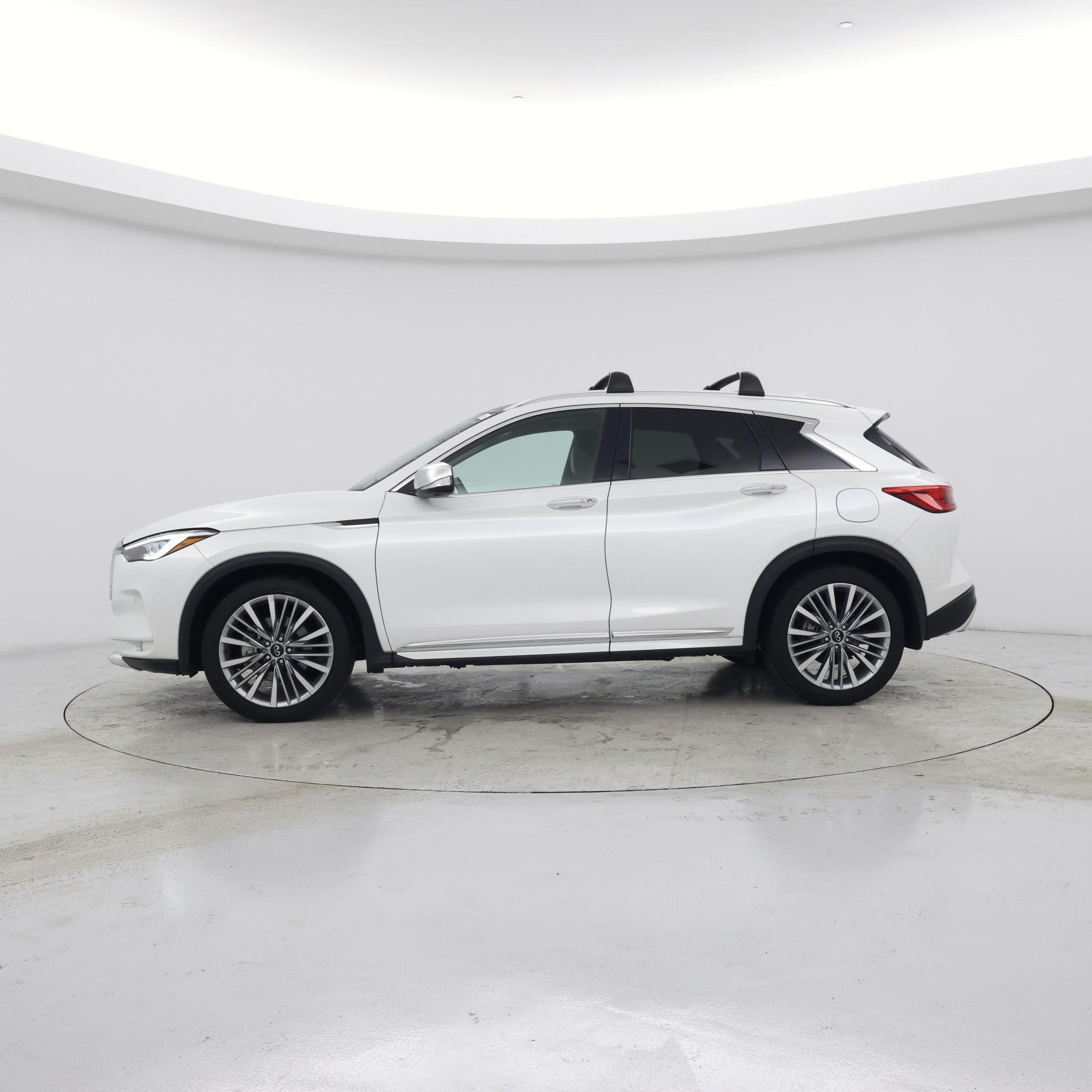 Thumbnail: 2023 INFINITI QX50 - 3