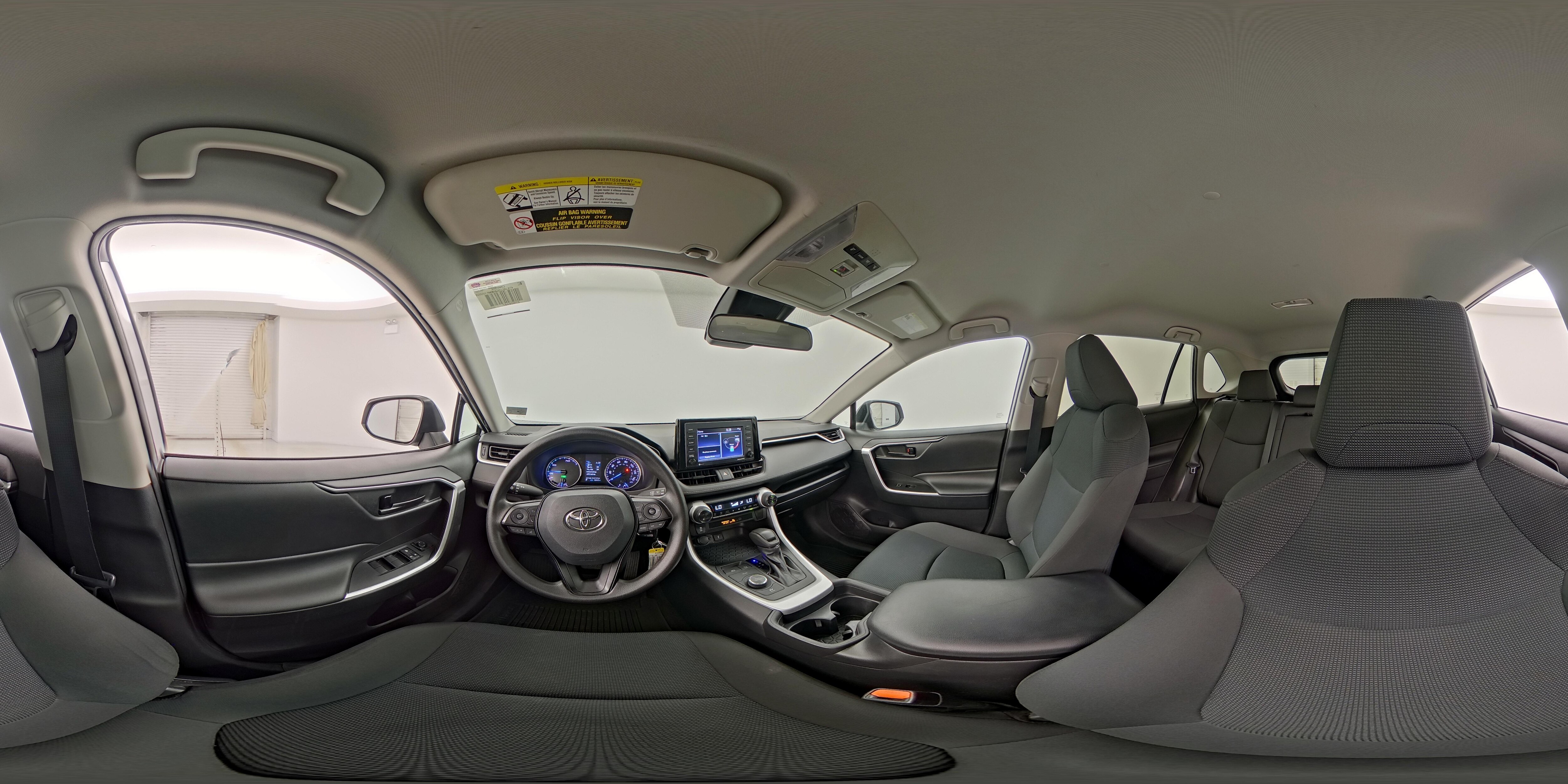 2021 Toyota RAV4 LE - Photo 26
