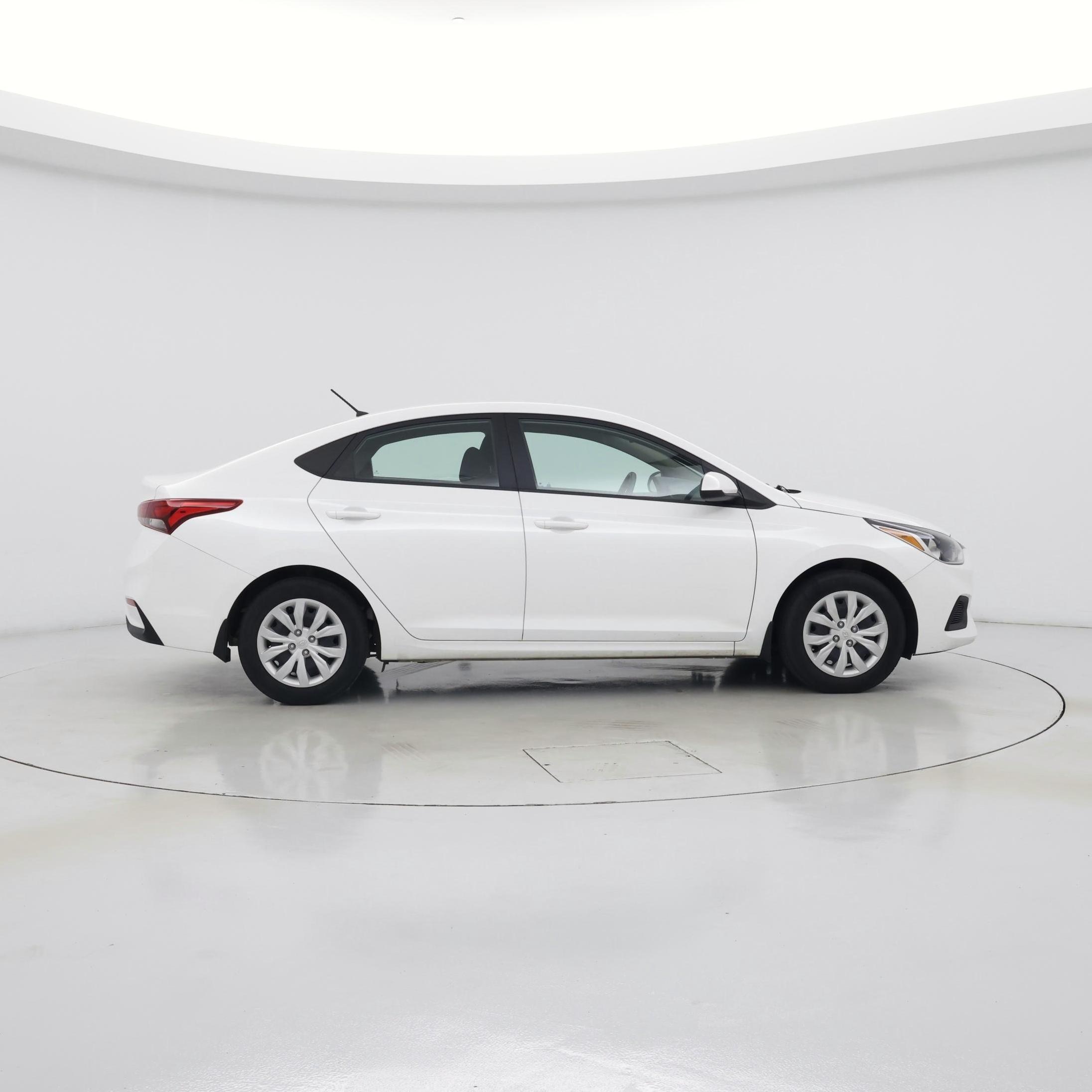 Thumbnail: 2022 Hyundai Accent - 7
