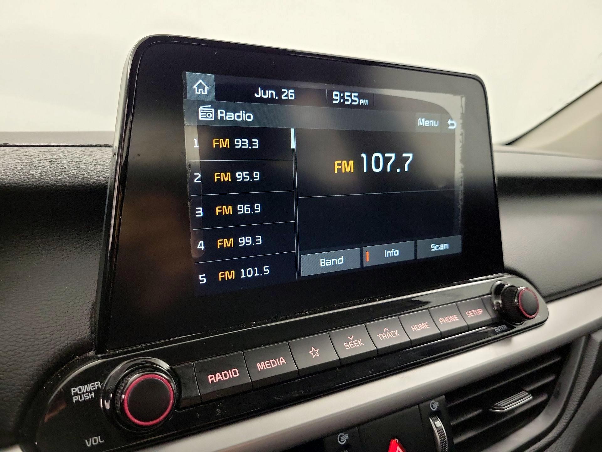 Thumbnail: 2020 Kia Forte - 15