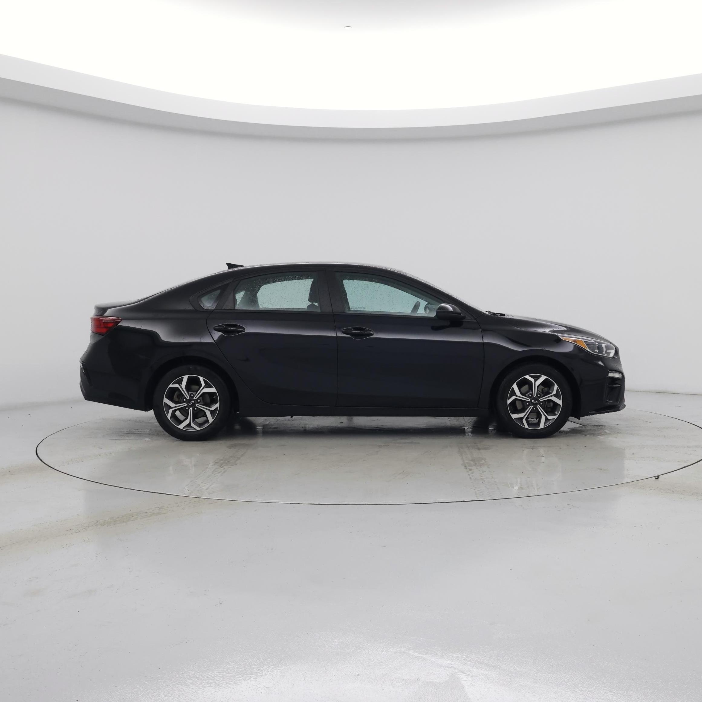Thumbnail: 2020 Kia Forte - 7