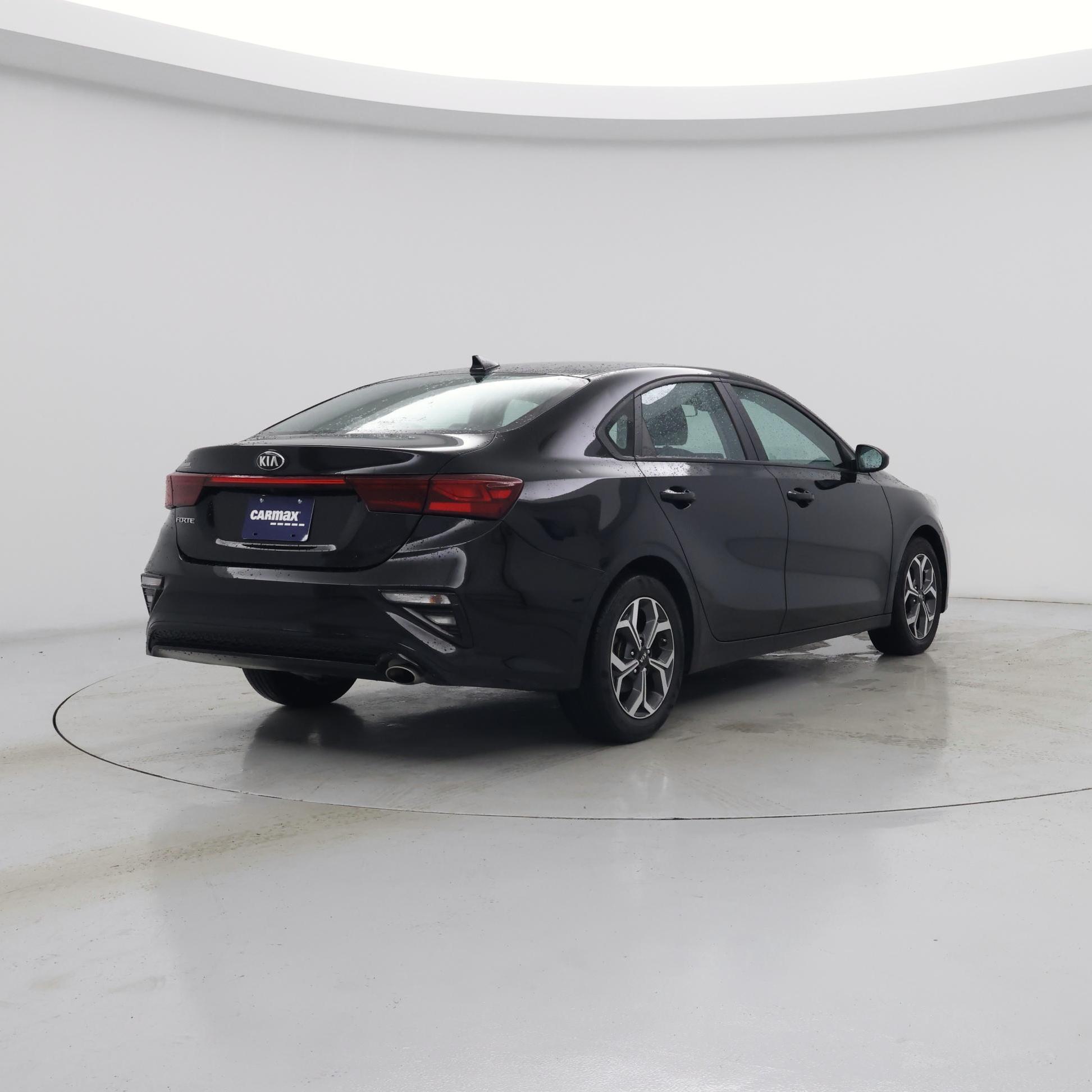 Thumbnail: 2020 Kia Forte - 8