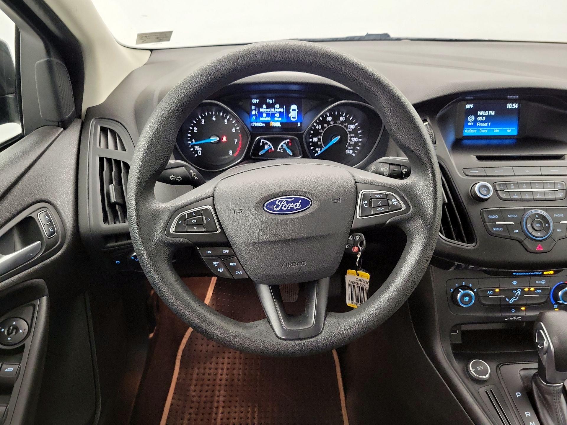 Thumbnail: 2017 Ford Focus - 10