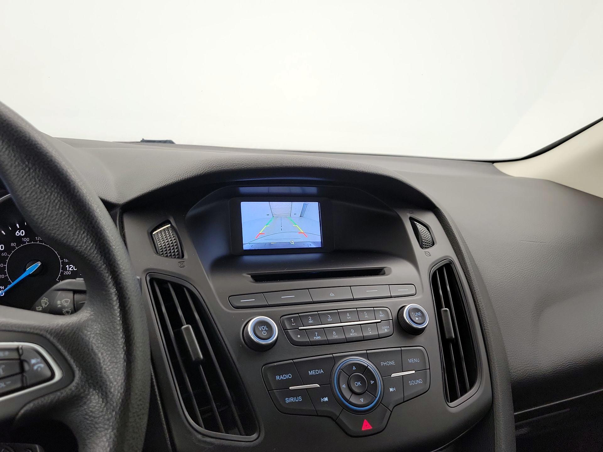 Thumbnail: 2017 Ford Focus - 14