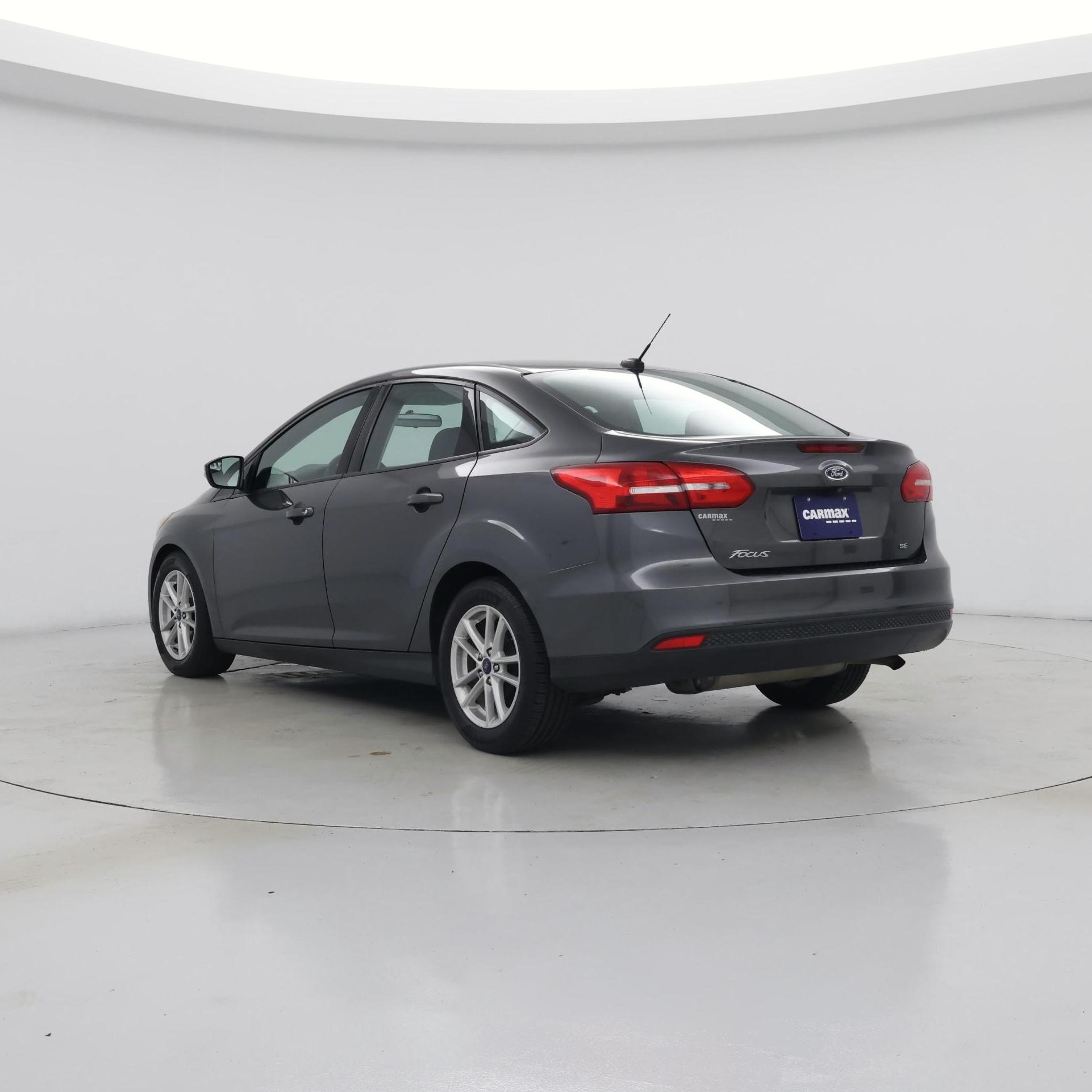Thumbnail: 2017 Ford Focus - 2