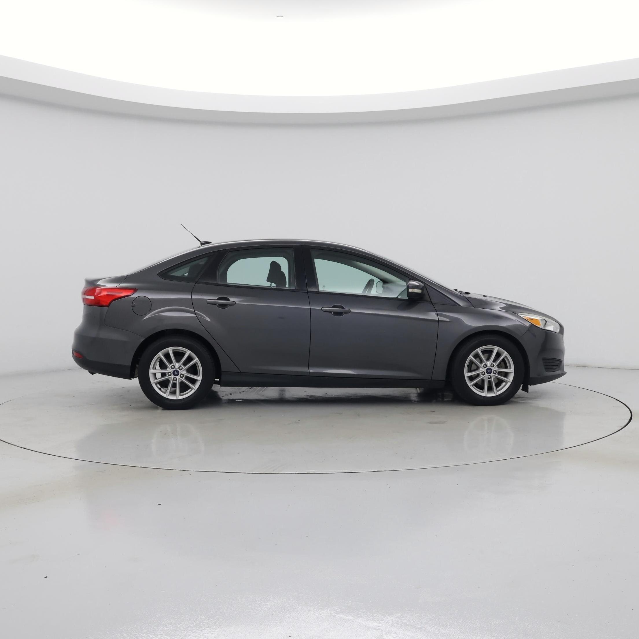 Thumbnail: 2017 Ford Focus - 7