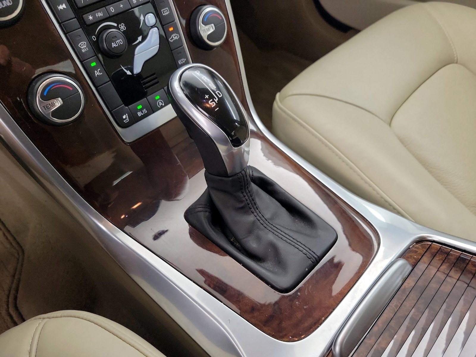 2015 Volvo S80 Base - Photo 17