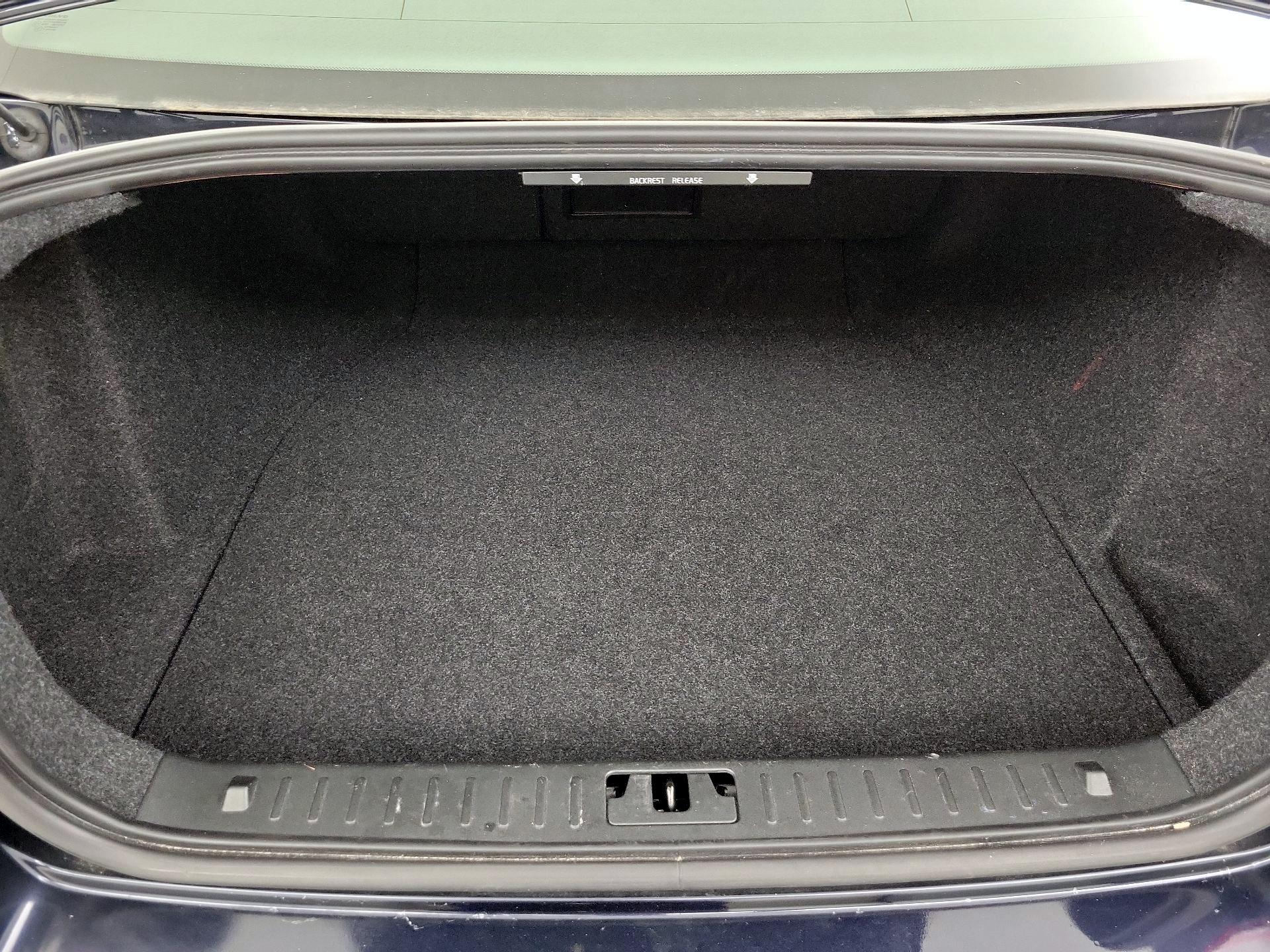 Thumbnail: 2015 Volvo S80 - 19