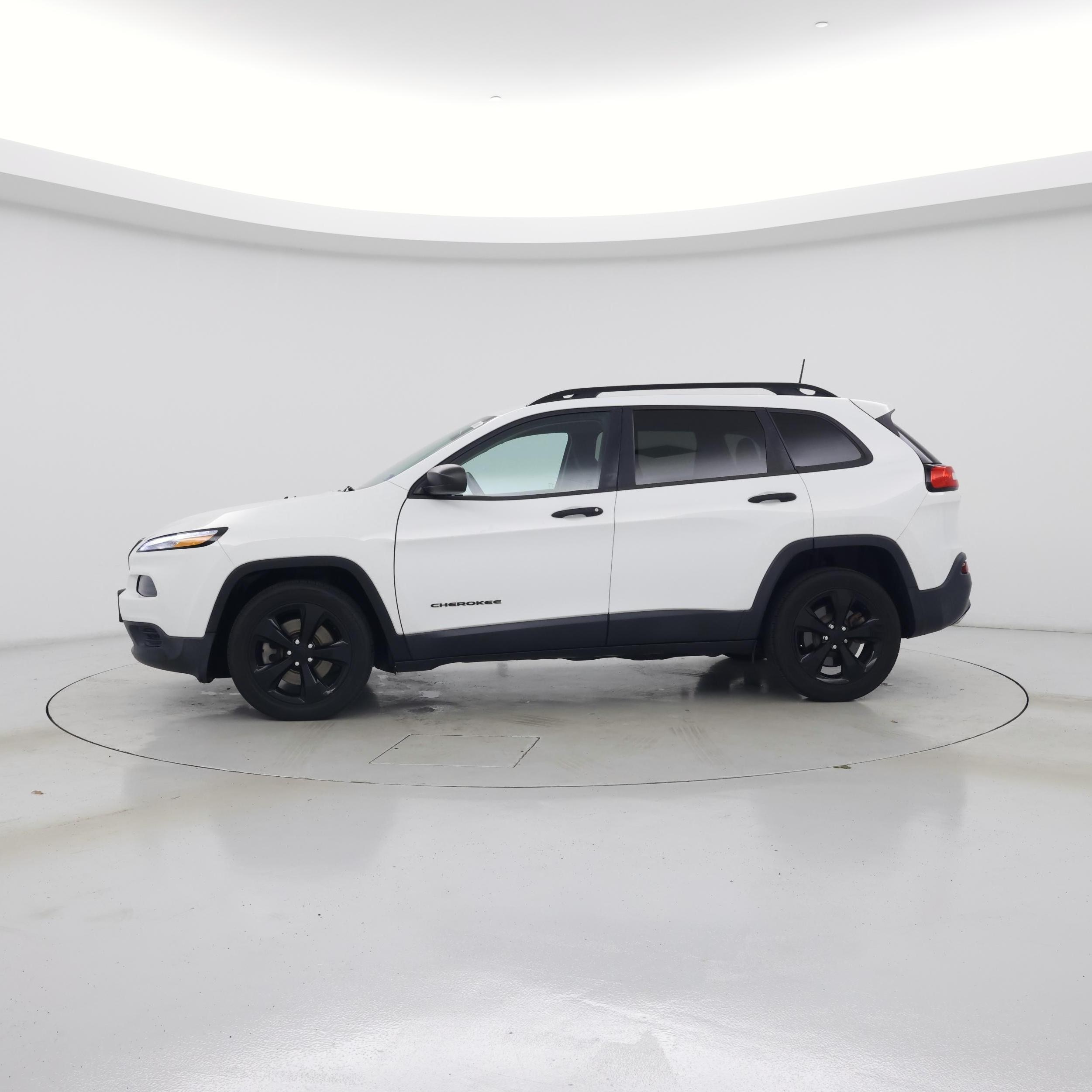 Thumbnail: 2016 Jeep Cherokee - 3