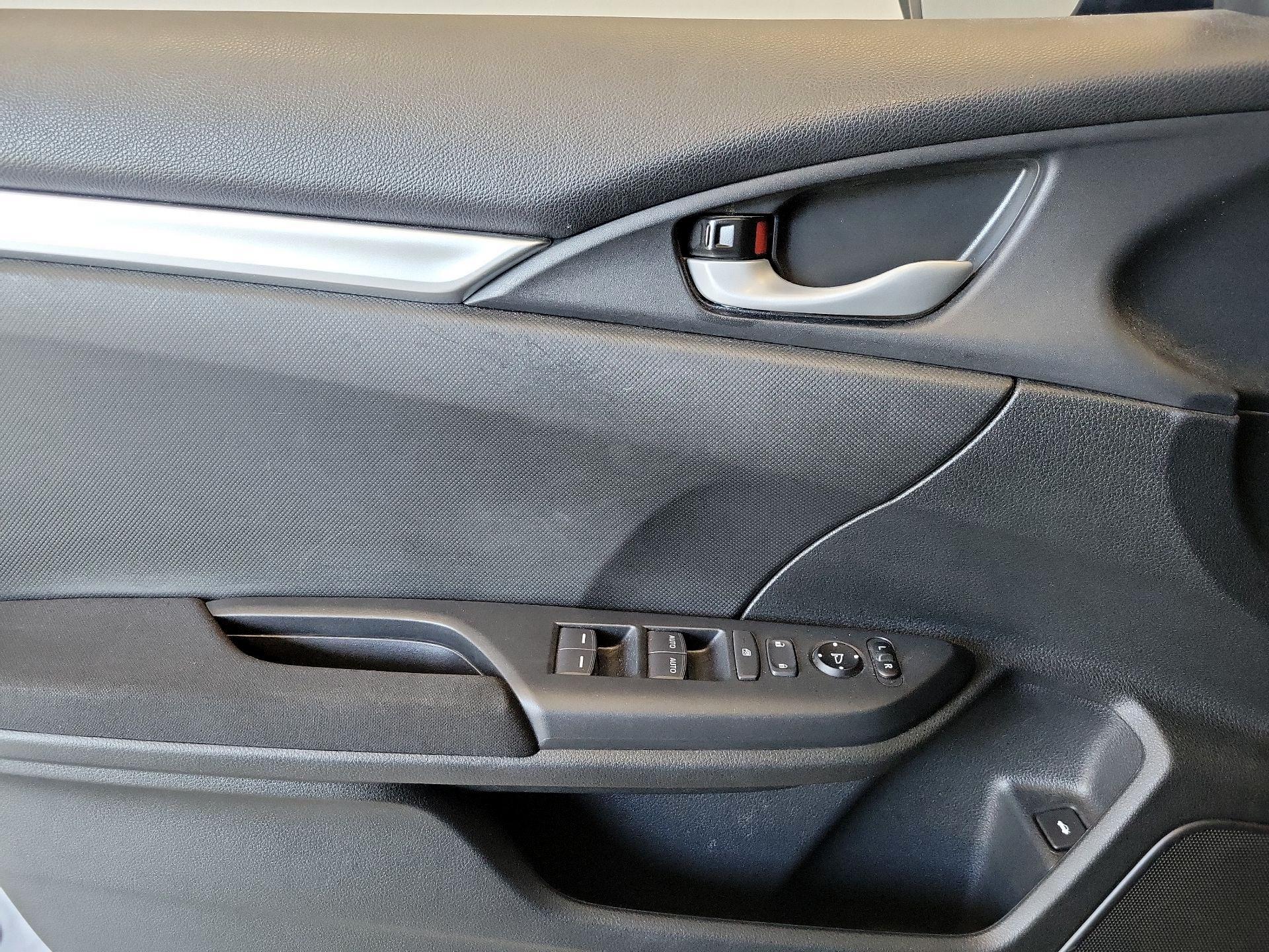 Thumbnail: 2020 Honda Civic - 12
