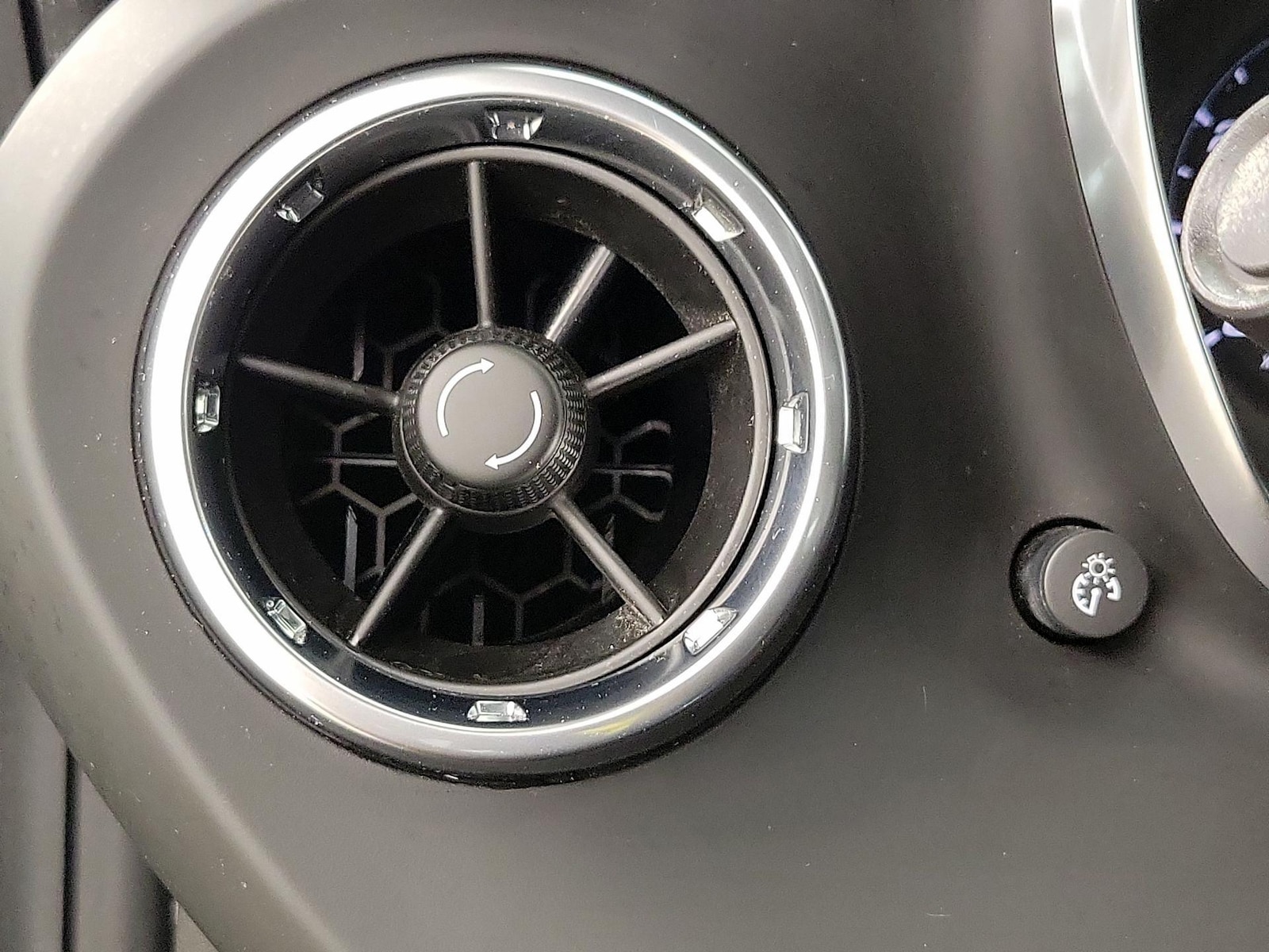 2020 Chevrolet Camaro 1LS - Photo 12