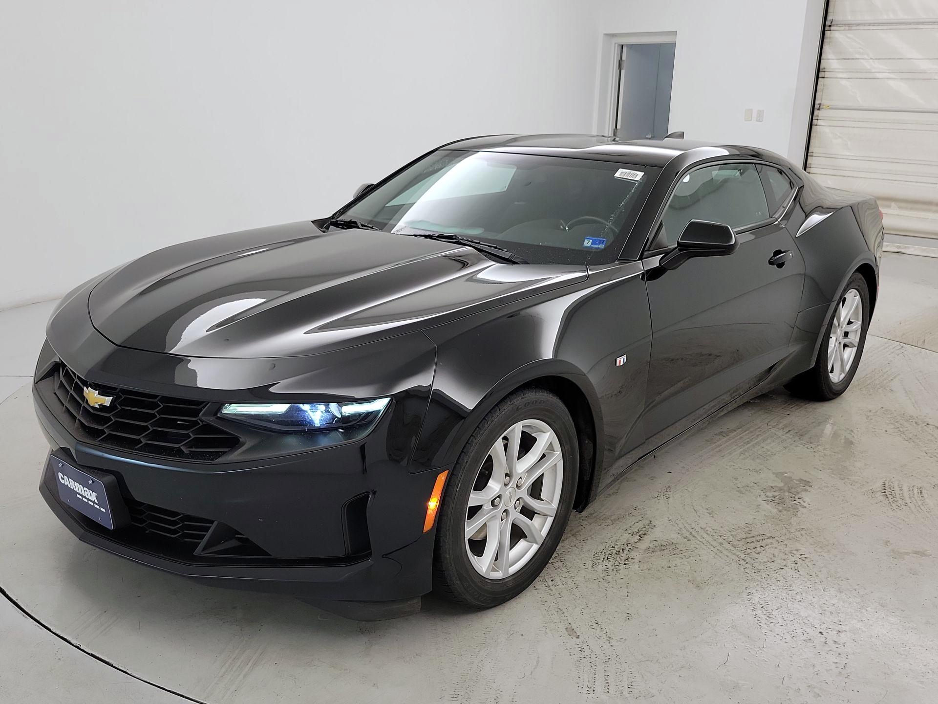 Thumbnail: 2020 Chevrolet Camaro - 3