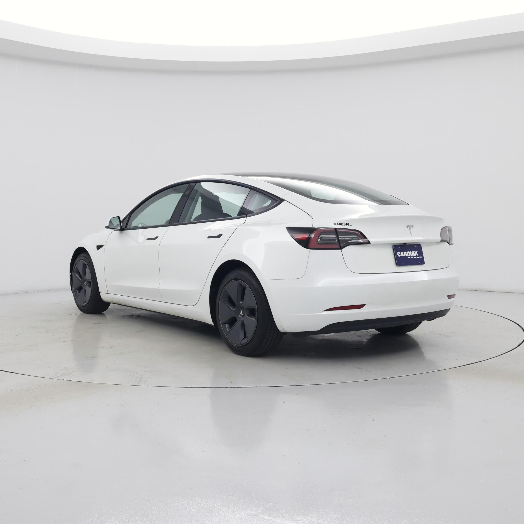 Thumbnail: 2023 Tesla Model 3 - 2
