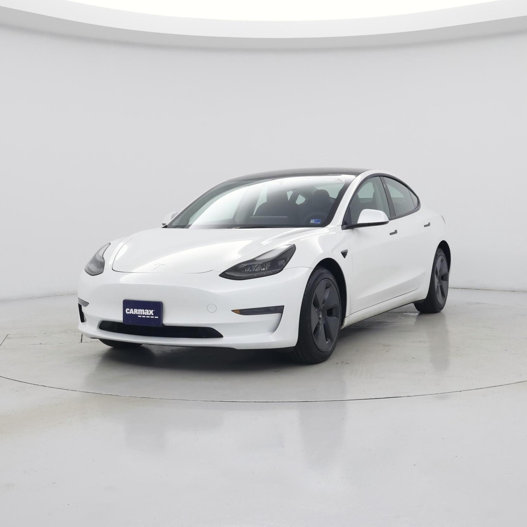 Thumbnail: 2023 Tesla Model 3 - 4