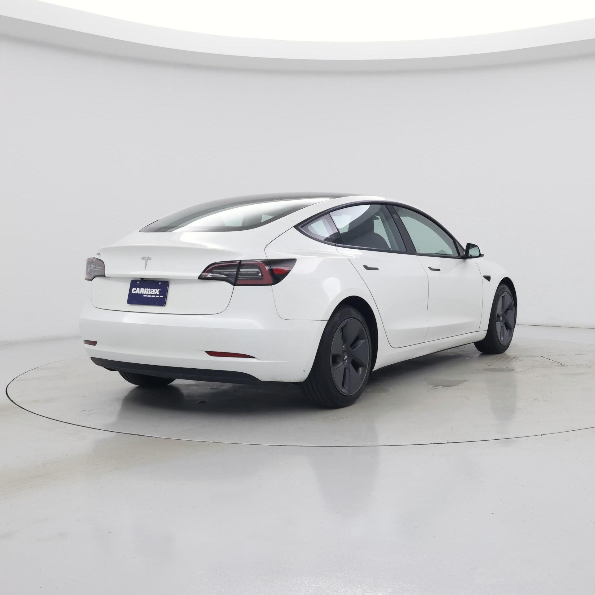 Thumbnail: 2023 Tesla Model 3 - 8