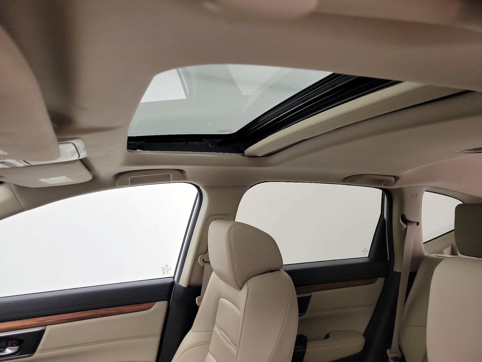 Sunroof(s) & Overhead Airbags