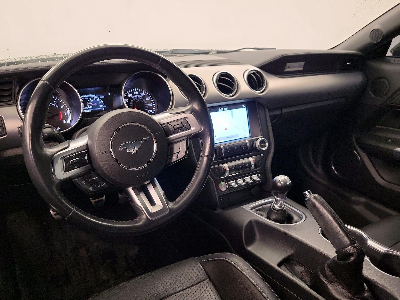 Apple CarPlay® & Android Auto™