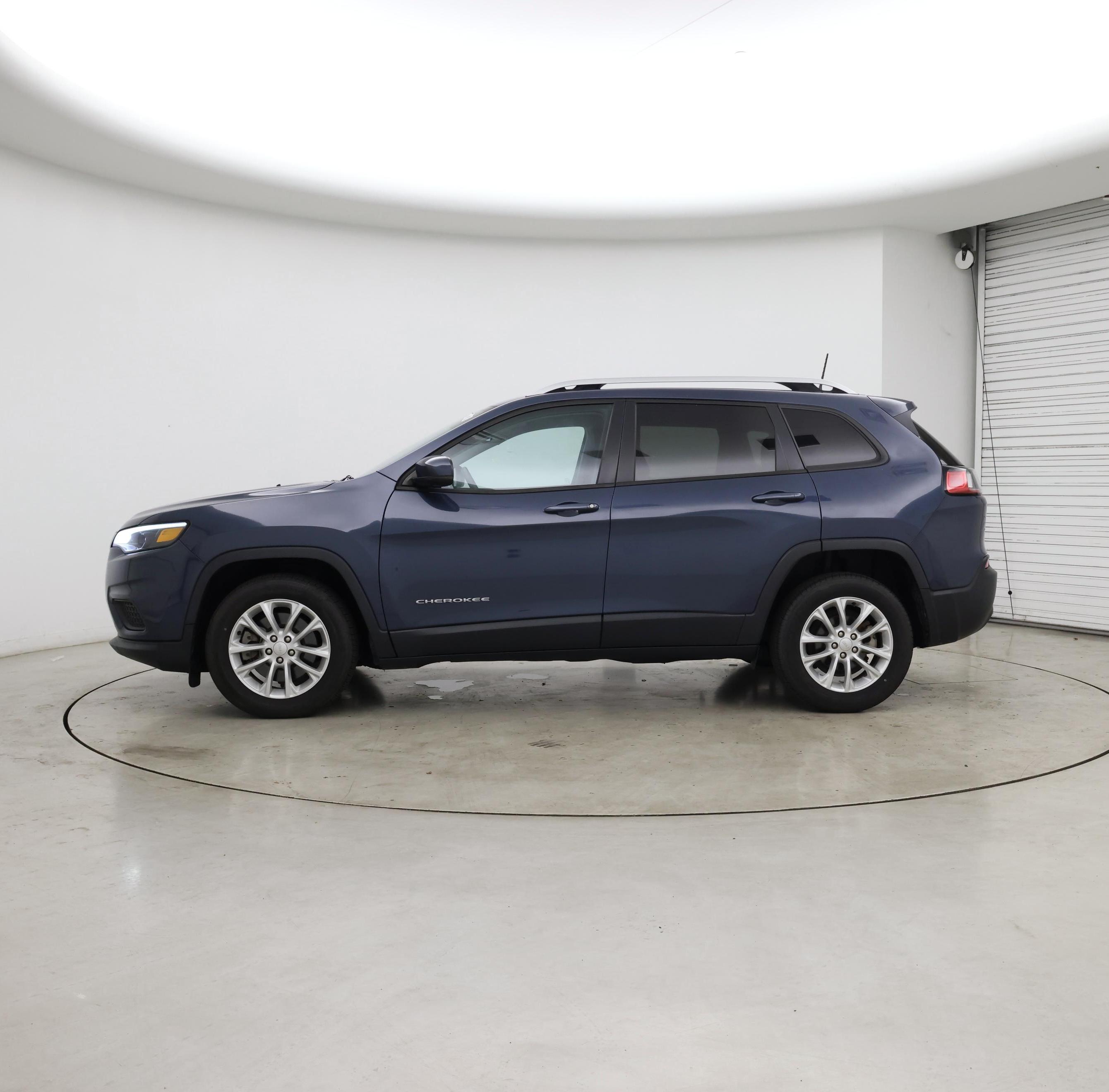 Thumbnail: 2021 Jeep Cherokee - 3