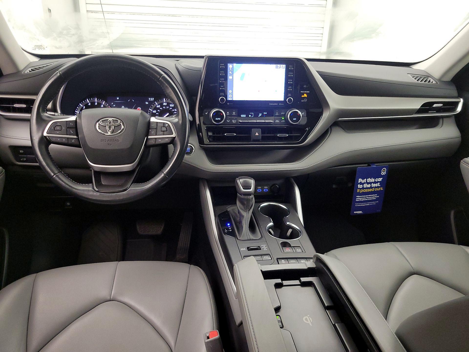 Thumbnail: 2022 Toyota Highlander - 9