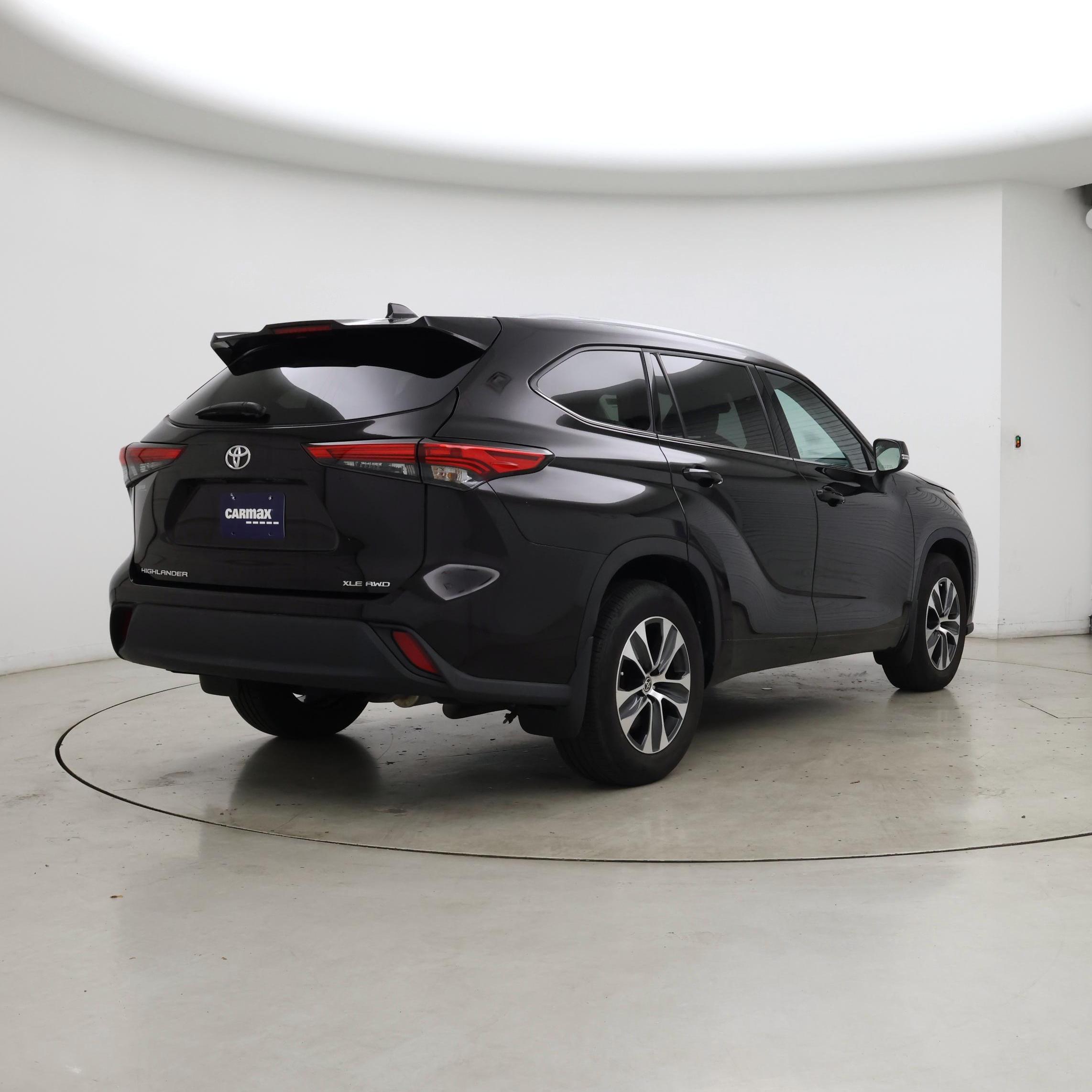 Thumbnail: 2022 Toyota Highlander - 8