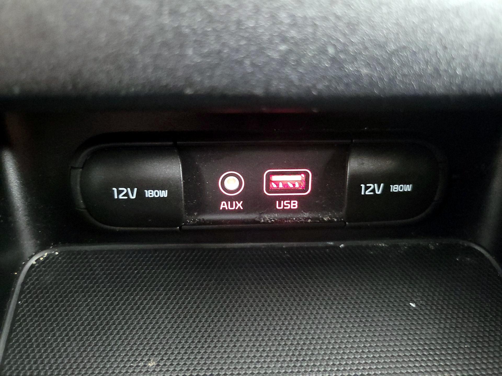 Thumbnail: 2021 Kia Forte - 18