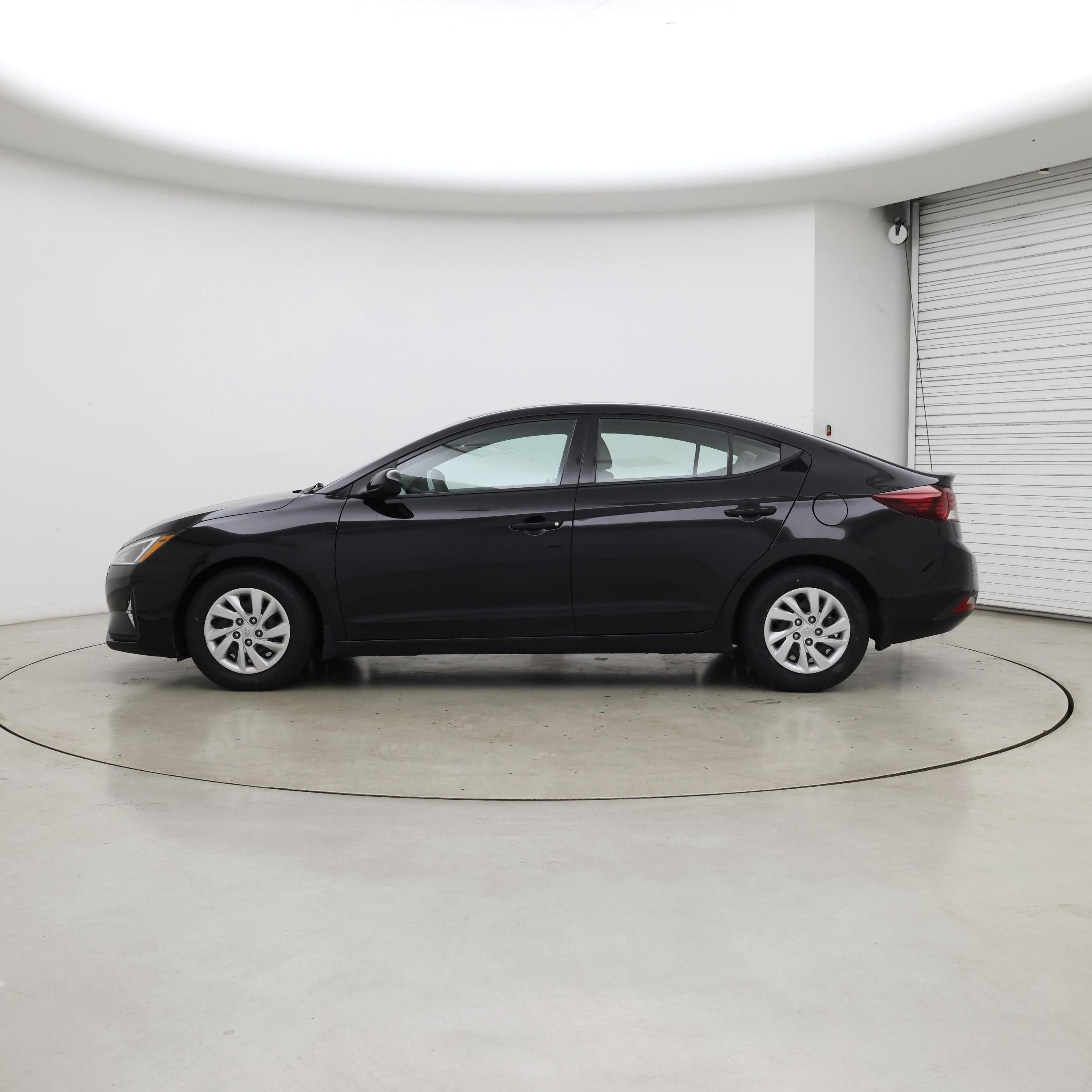 Thumbnail: 2020 Hyundai Elantra - 3