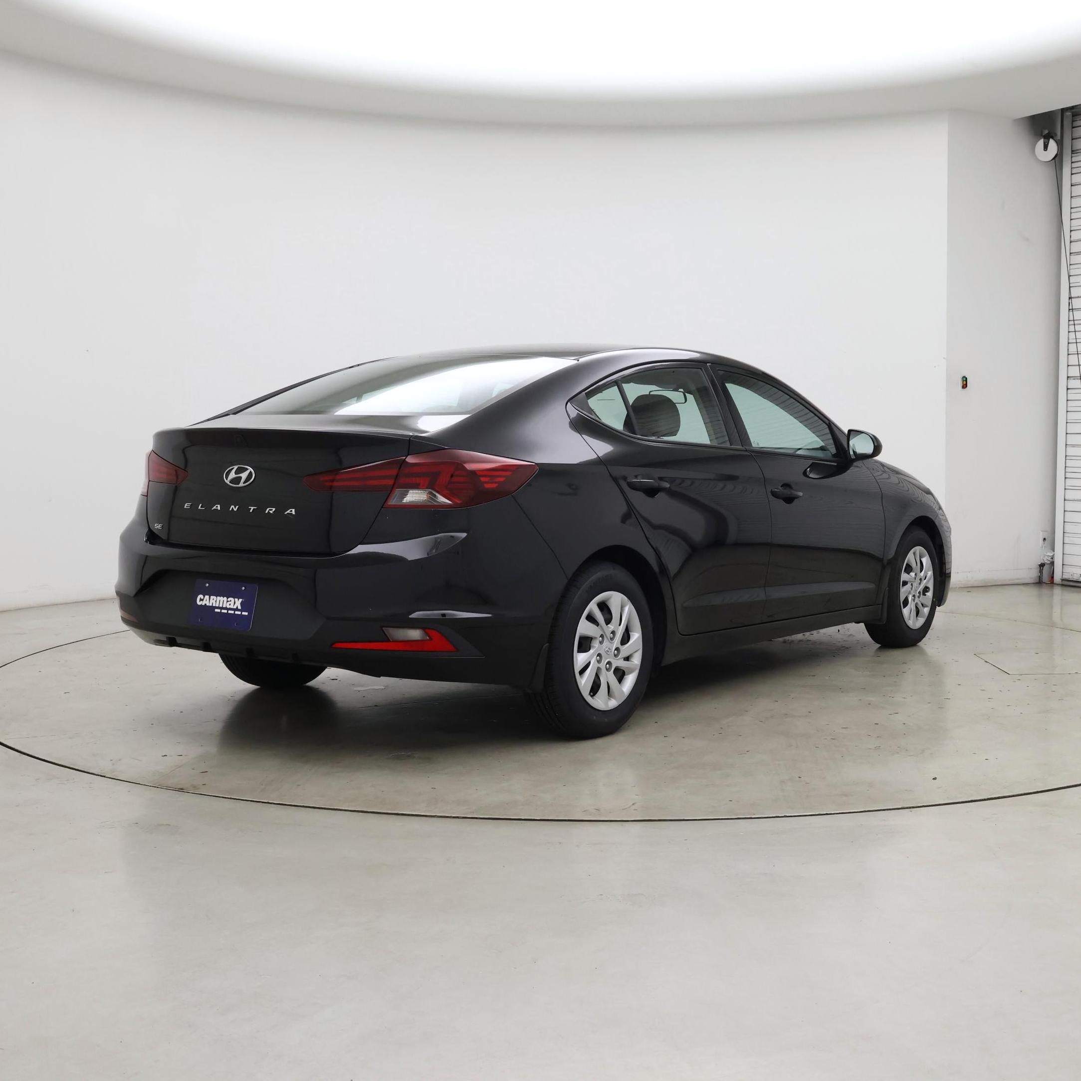 Thumbnail: 2020 Hyundai Elantra - 8