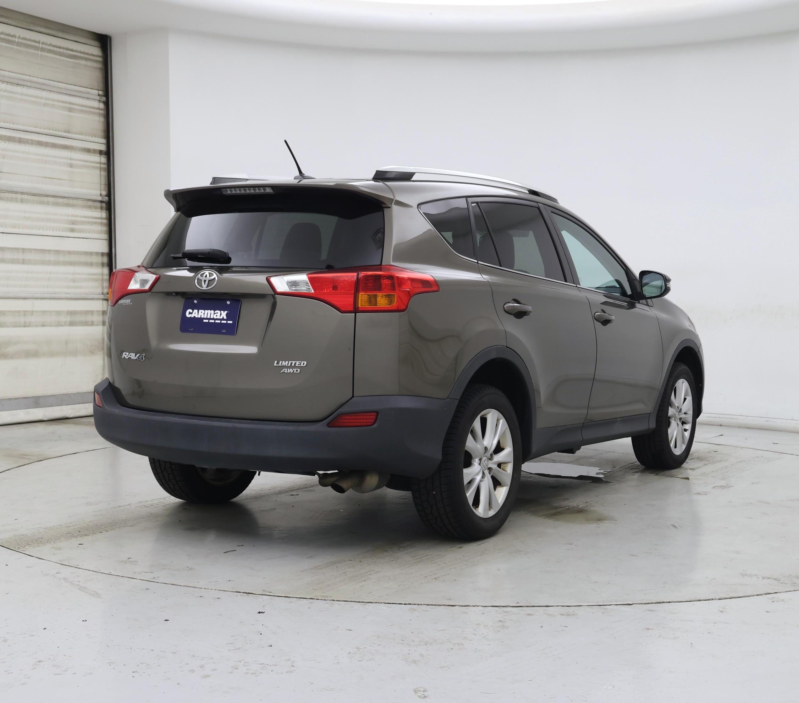 Thumbnail: 2014 Toyota RAV4 - 8