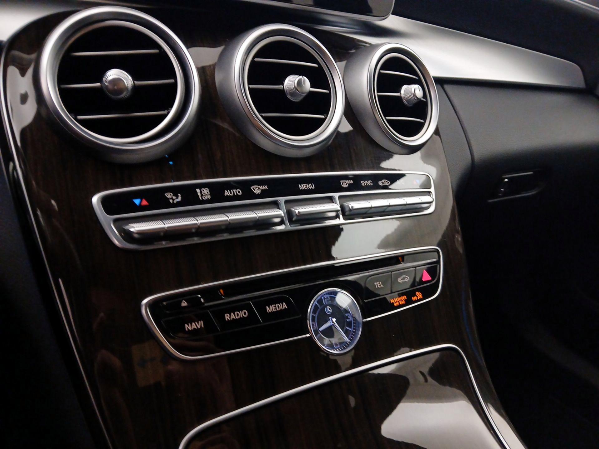 Thumbnail: 2017 Mercedes-Benz C-Class - 16