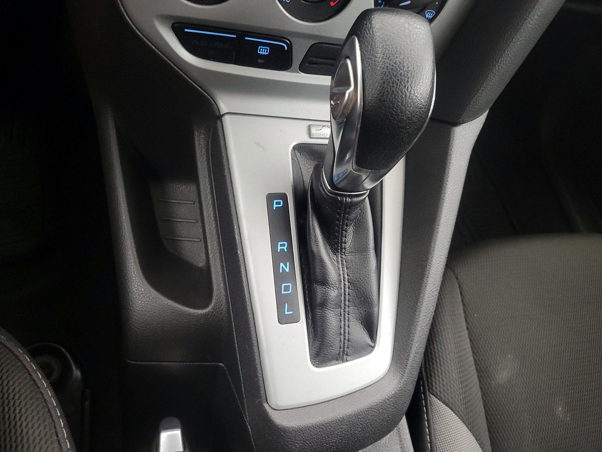 Thumbnail: 2014 Ford Focus - 16