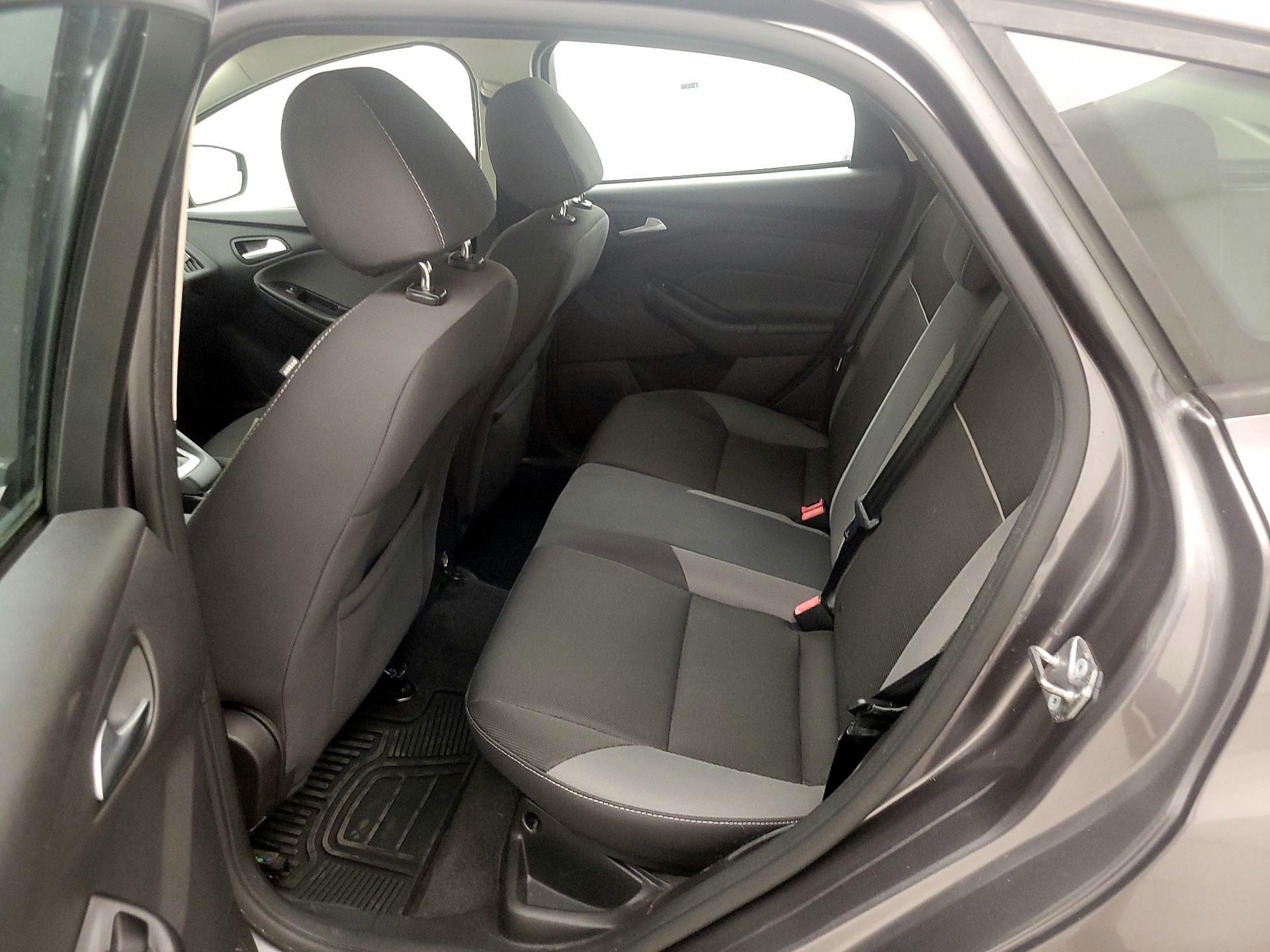Thumbnail: 2014 Ford Focus - 18