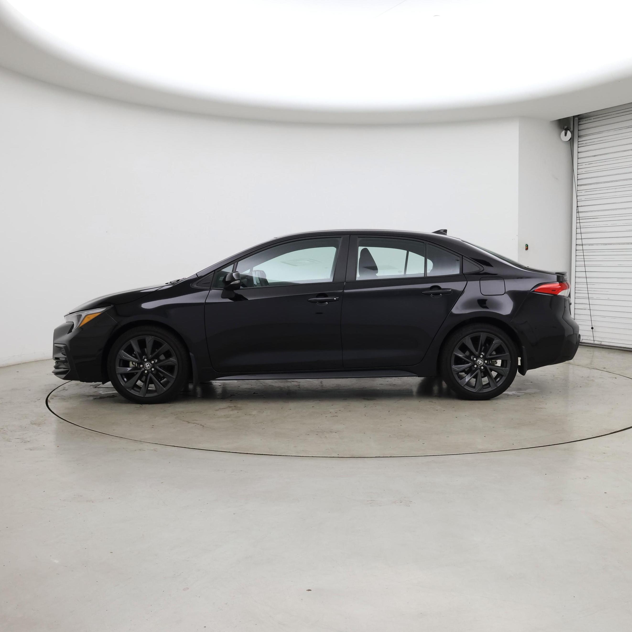Thumbnail: 2023 Toyota Corolla - 3