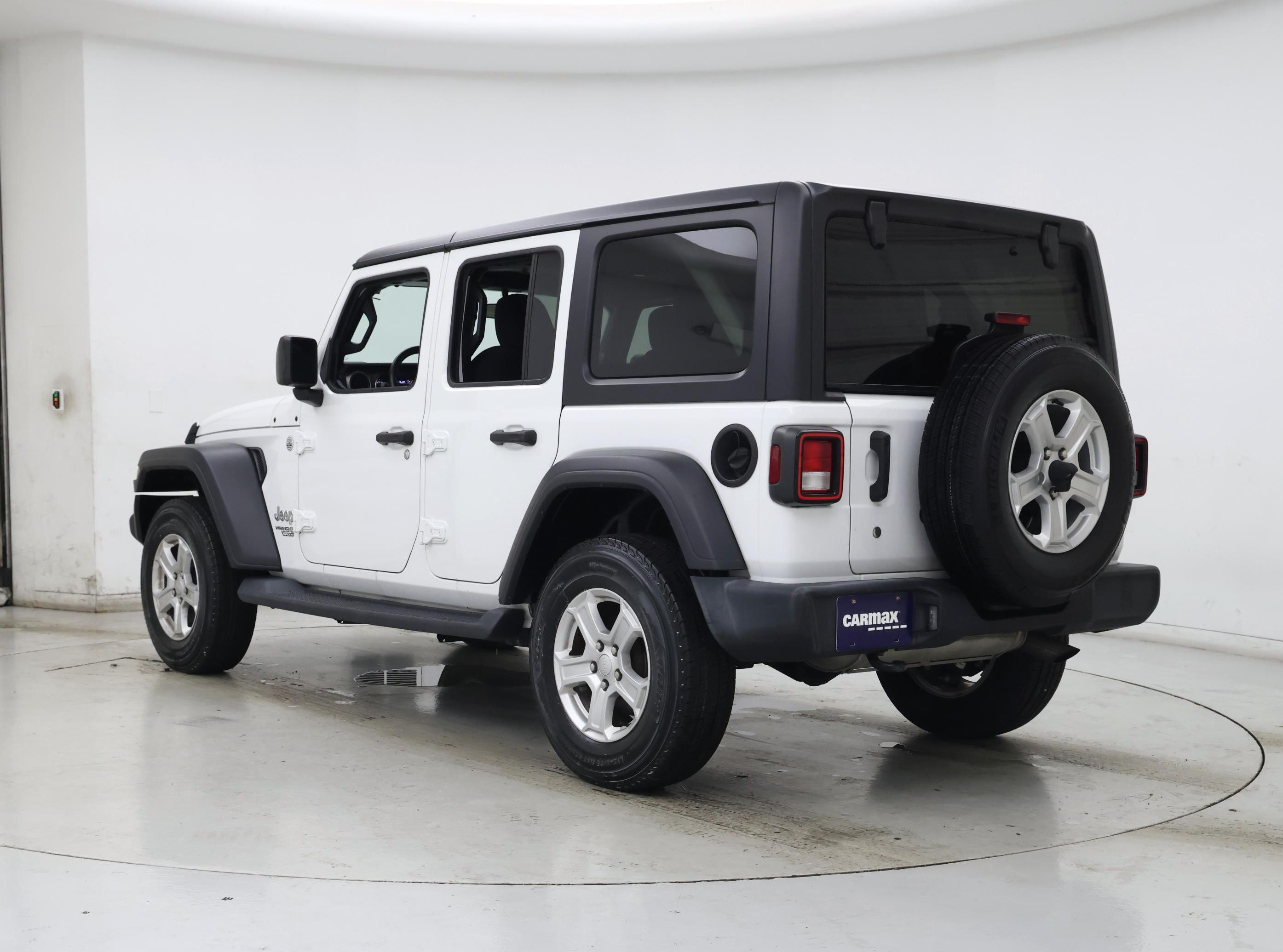 Thumbnail: 2019 Jeep Wrangler - 2