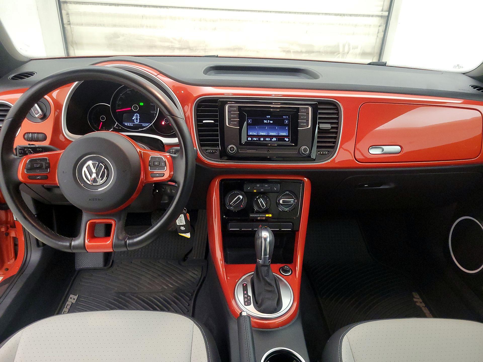 Thumbnail: 2019 Volkswagen Beetle - 9