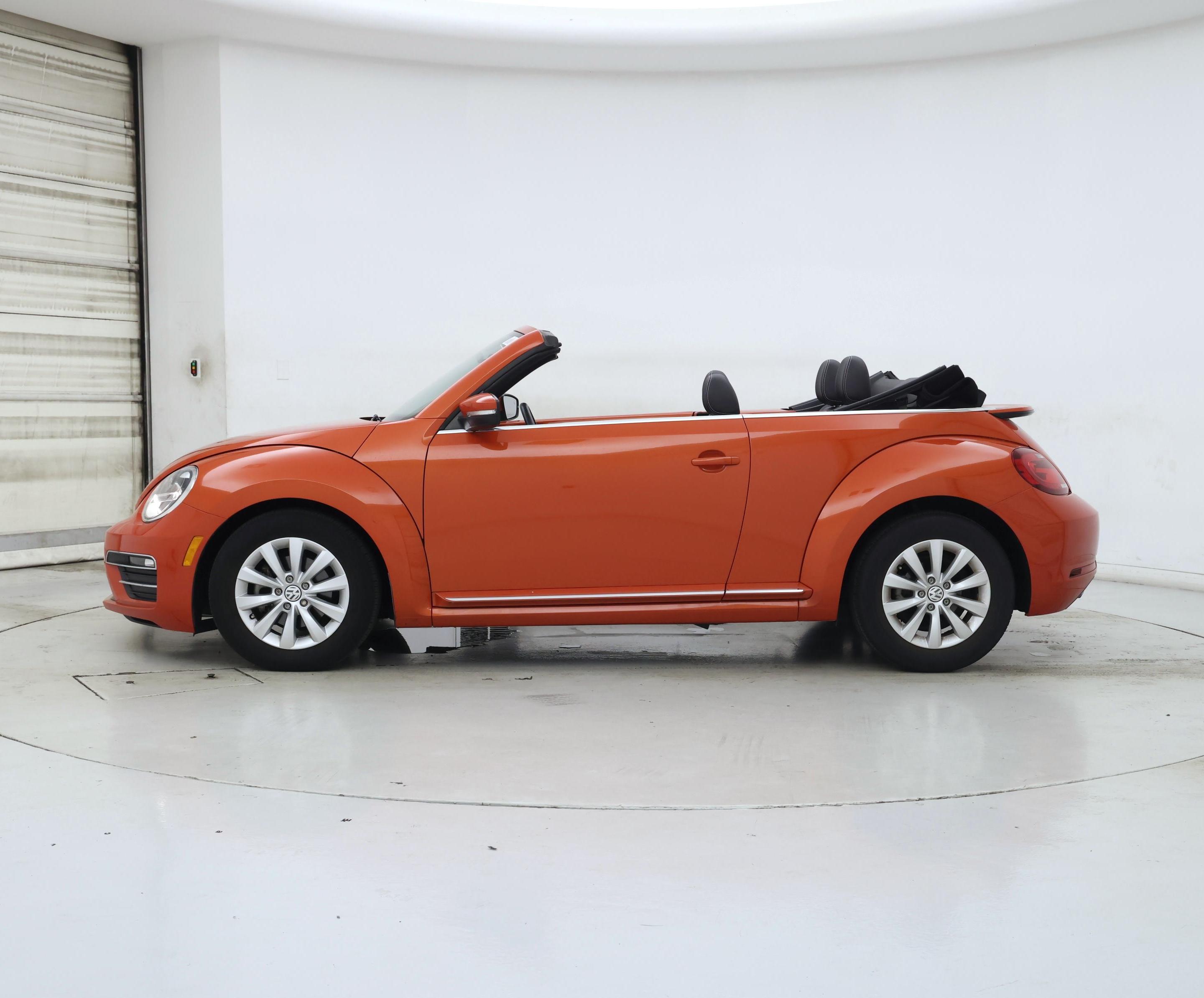 Thumbnail: 2019 Volkswagen Beetle - 3