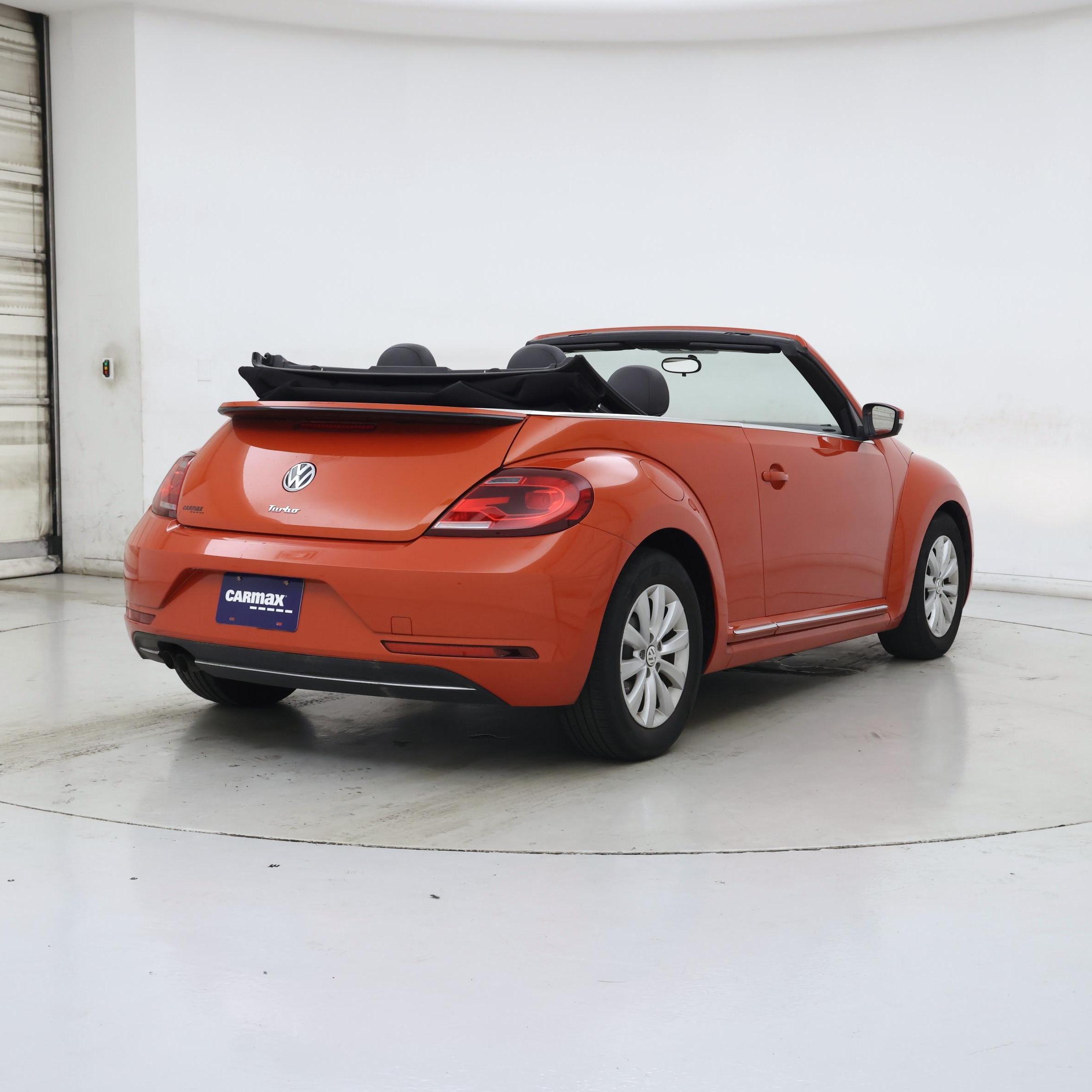 Thumbnail: 2019 Volkswagen Beetle - 8