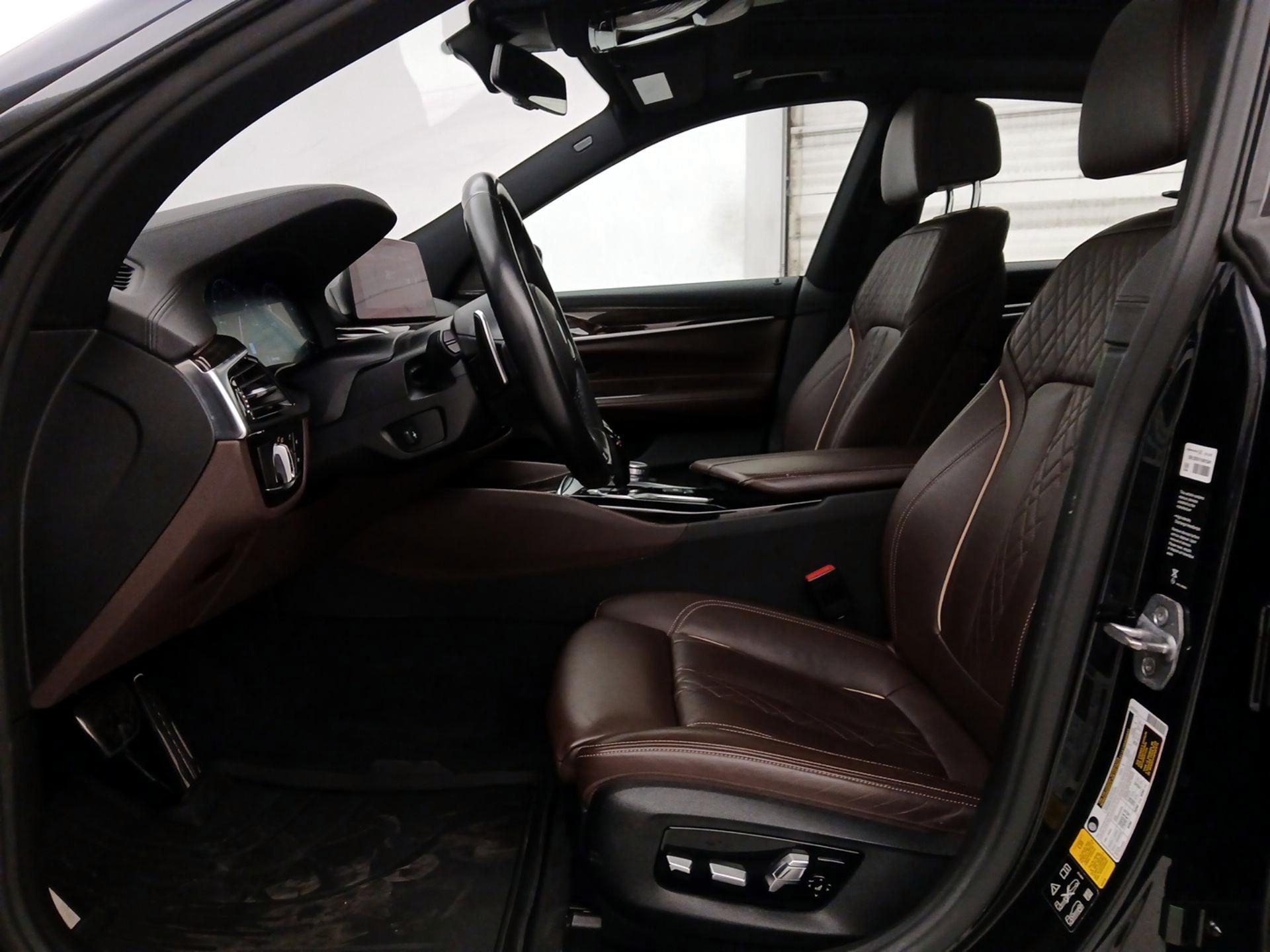 Thumbnail: 2019 BMW 6 Series - 11