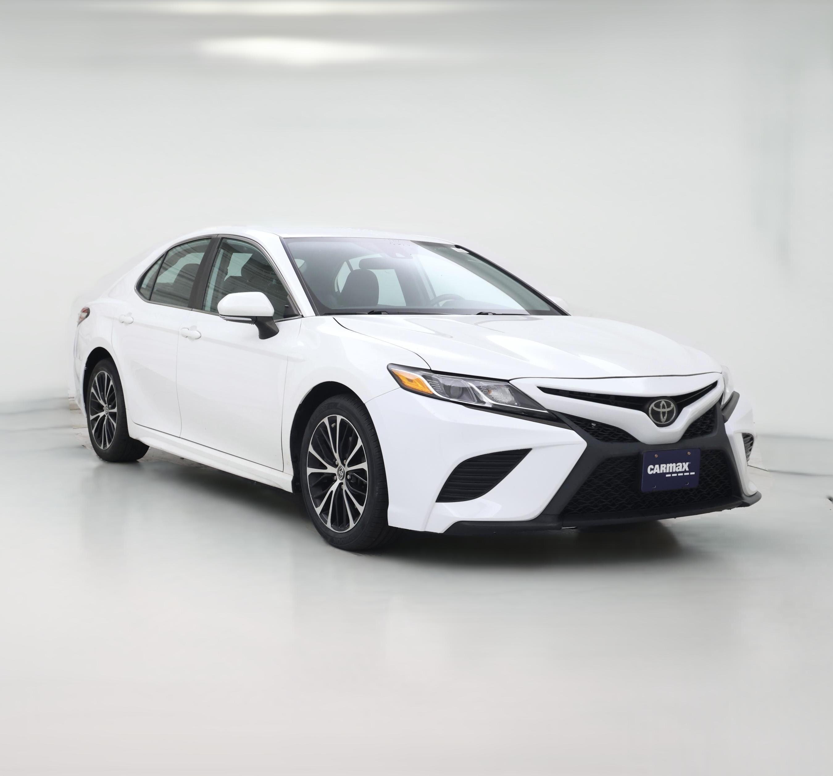 Thumbnail: 2020 Toyota Camry - 1