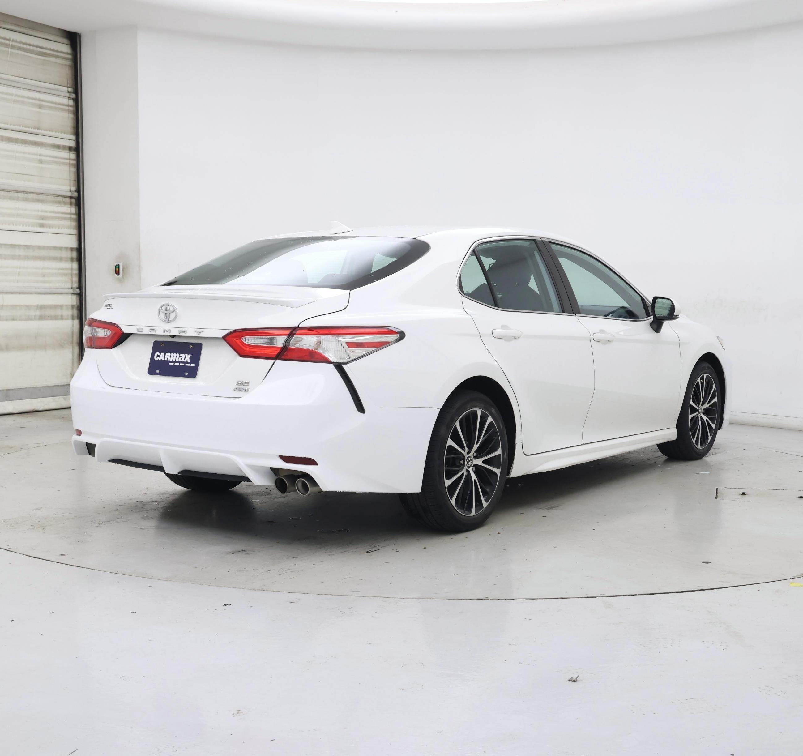 Thumbnail: 2020 Toyota Camry - 8