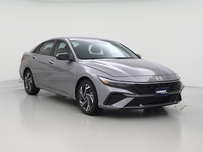 Gray 2025 Hyundai Elantra SEL Sport